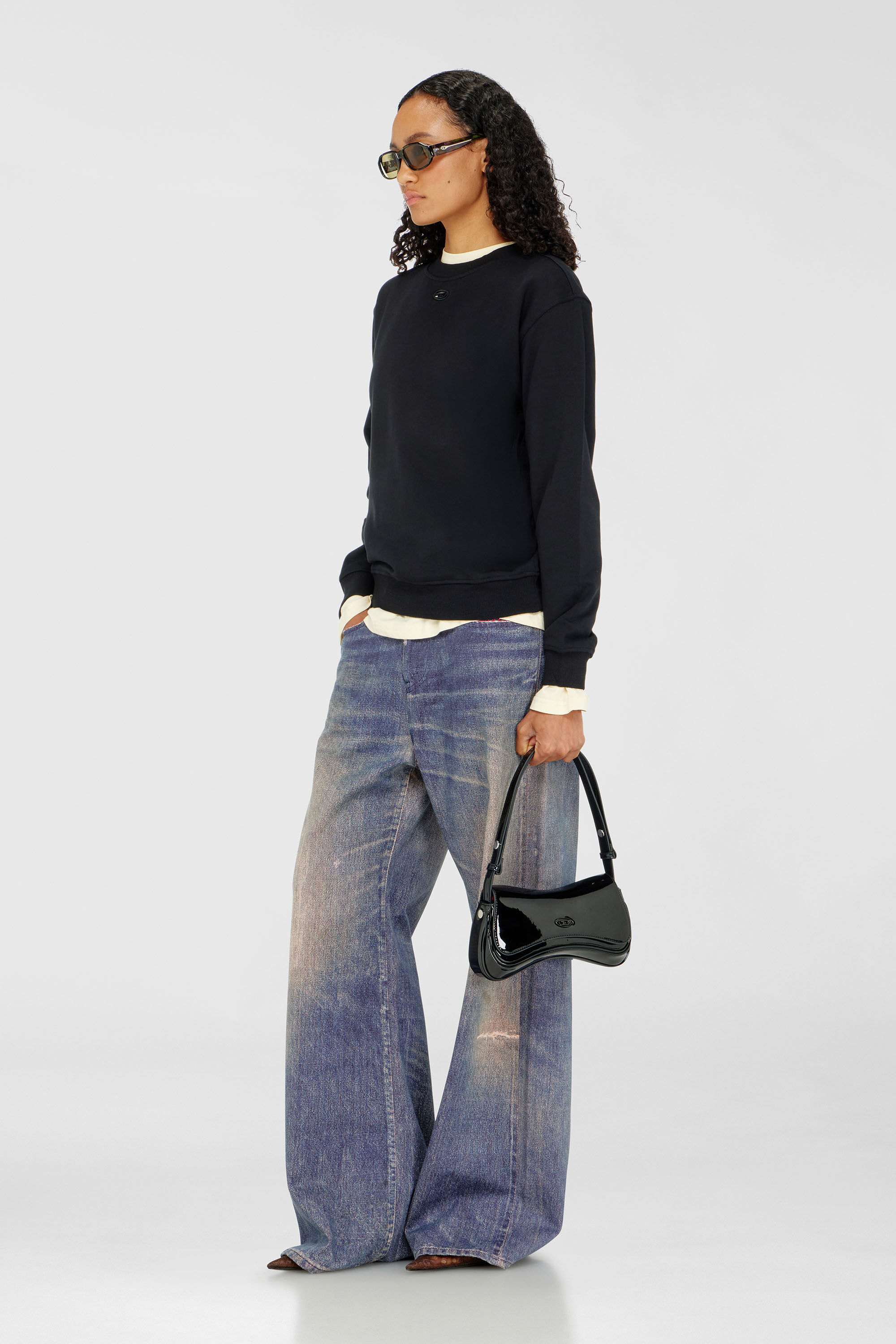 Diesel - F-NORMY-OD, Damen Baumwollsweatshirt mit ovaler D-Stickerei in Schwarz - 1