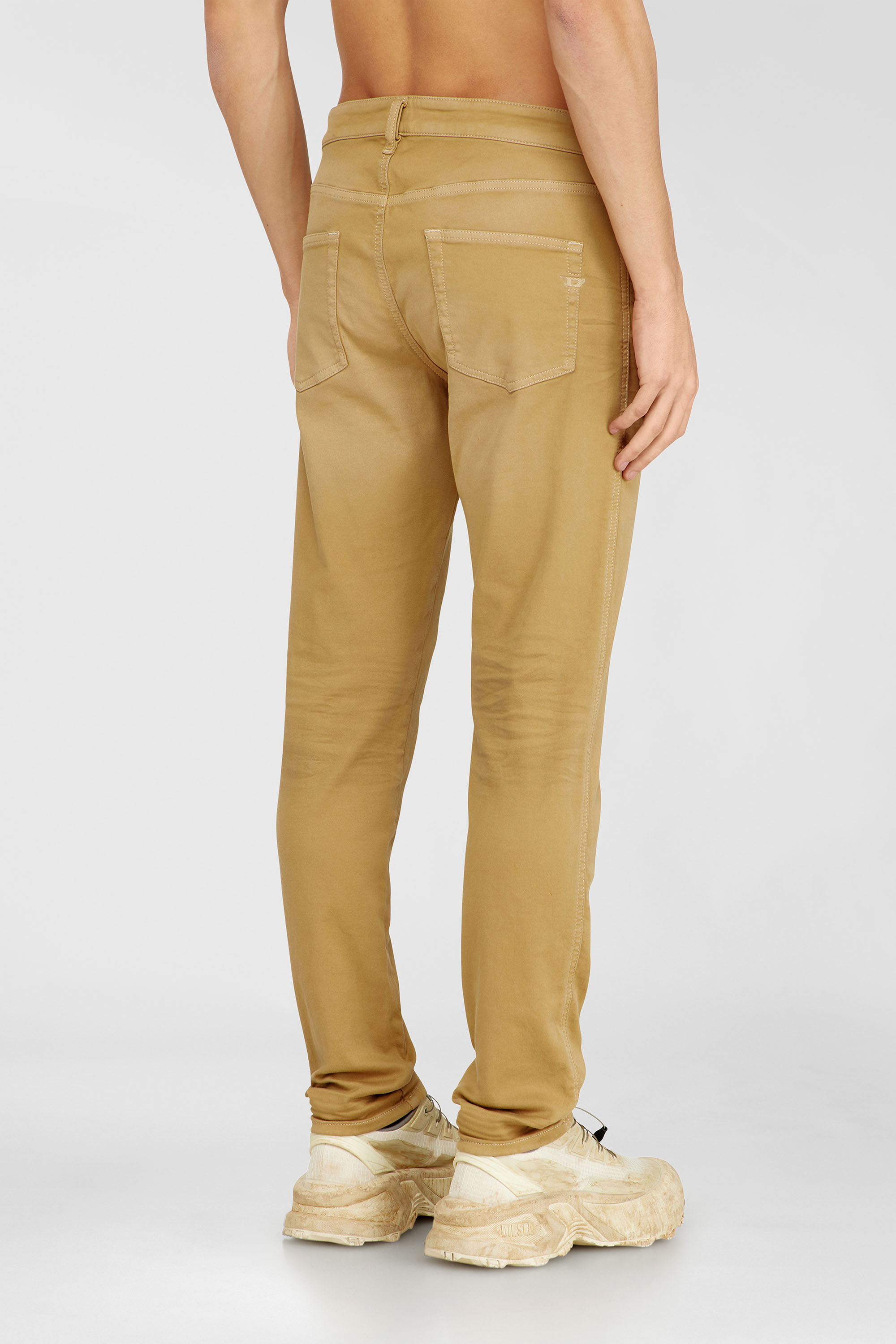 Diesel - Herren Slim 2062 D-Strukt Joggjeans&reg; 0670M, Beige - 3