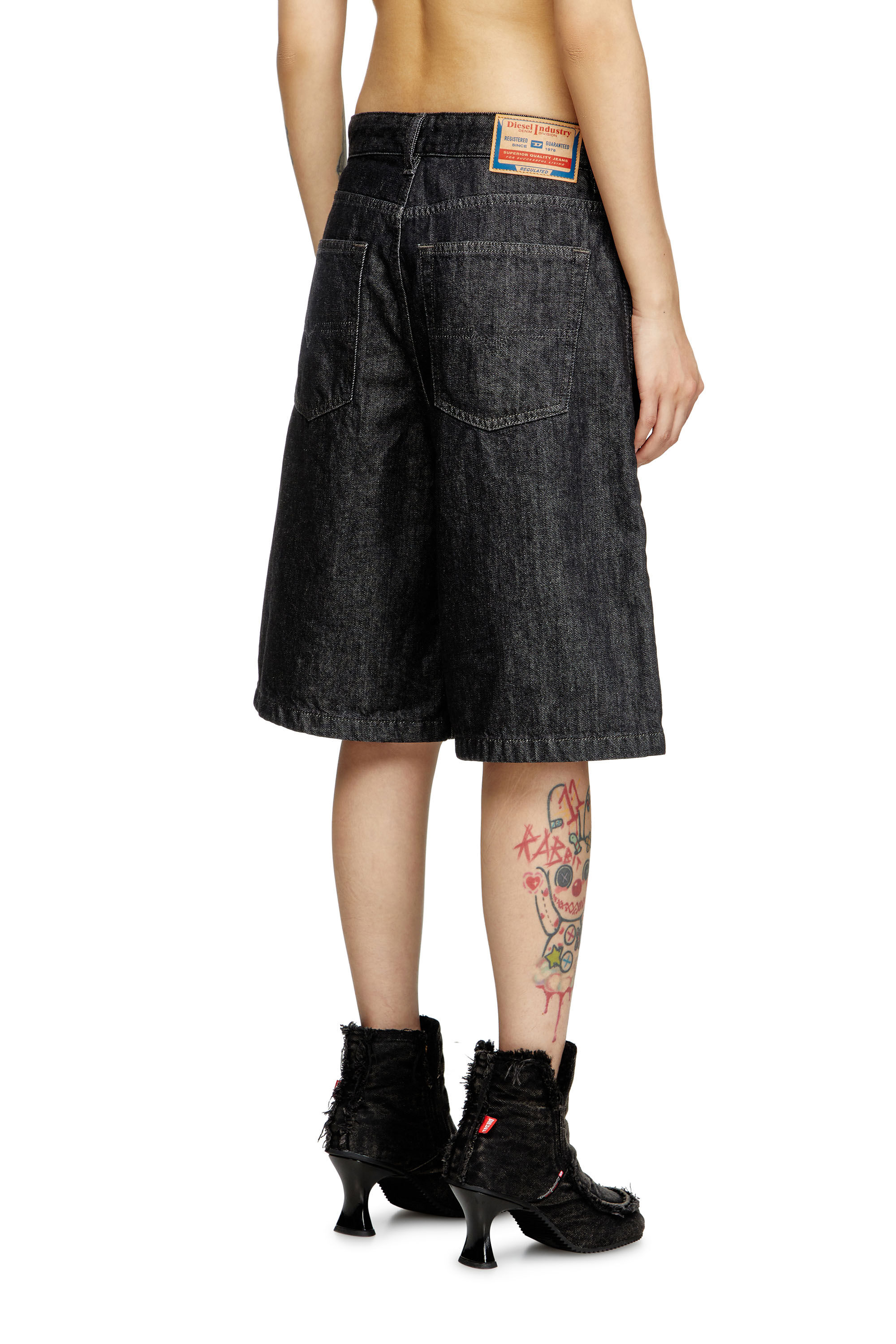 Diesel - DE-SIRE-SHORT, Damen Shorts aus Rinse-Wash-Denim in Schwarz - 4
