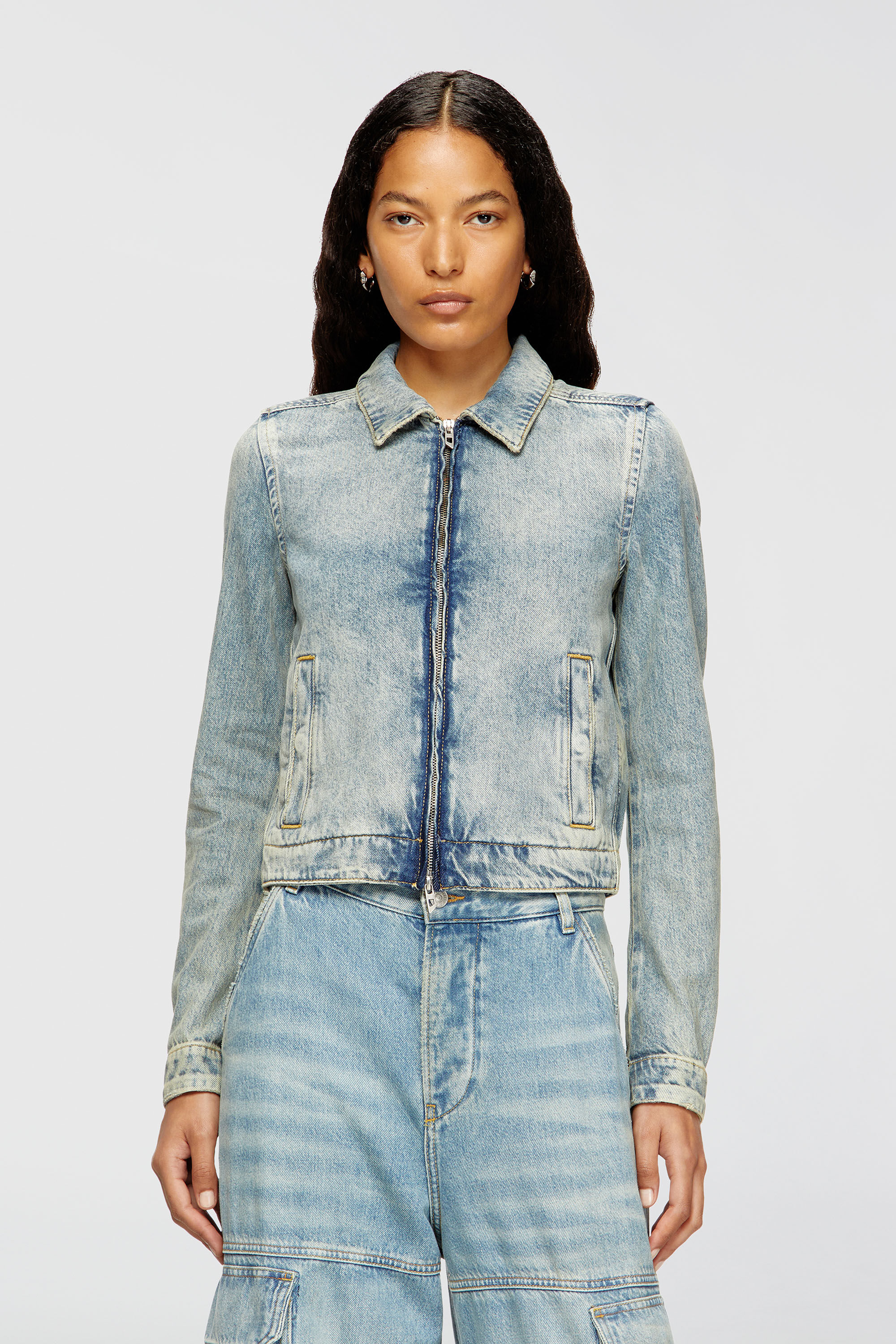 Diesel - DE-CORB, Damen Jacke aus-Denim mit flie&szlig;ender Struktur im Schmutz-Effekt in Hellblau - 3
