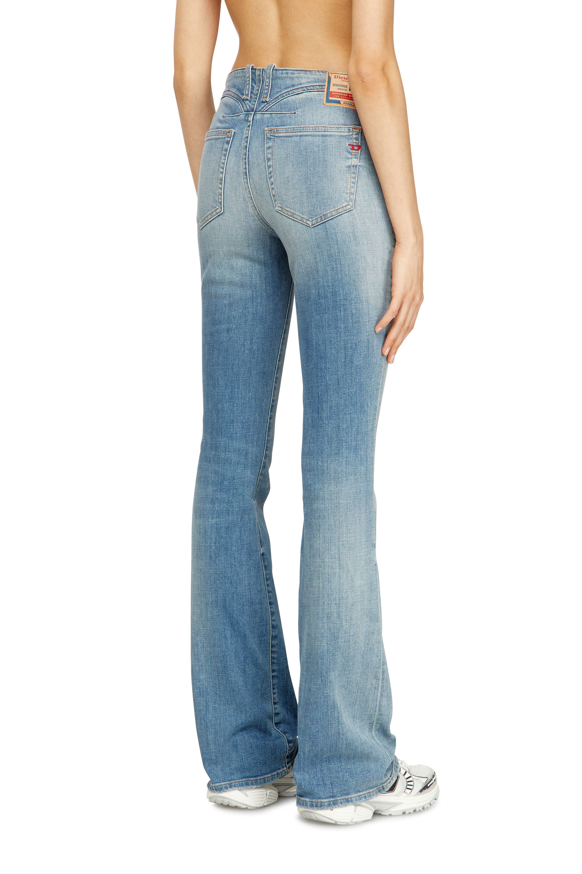 Diesel - Damen Bootcut Jeans 1969 D-Ebbey 09N95, Hellblau - 4
