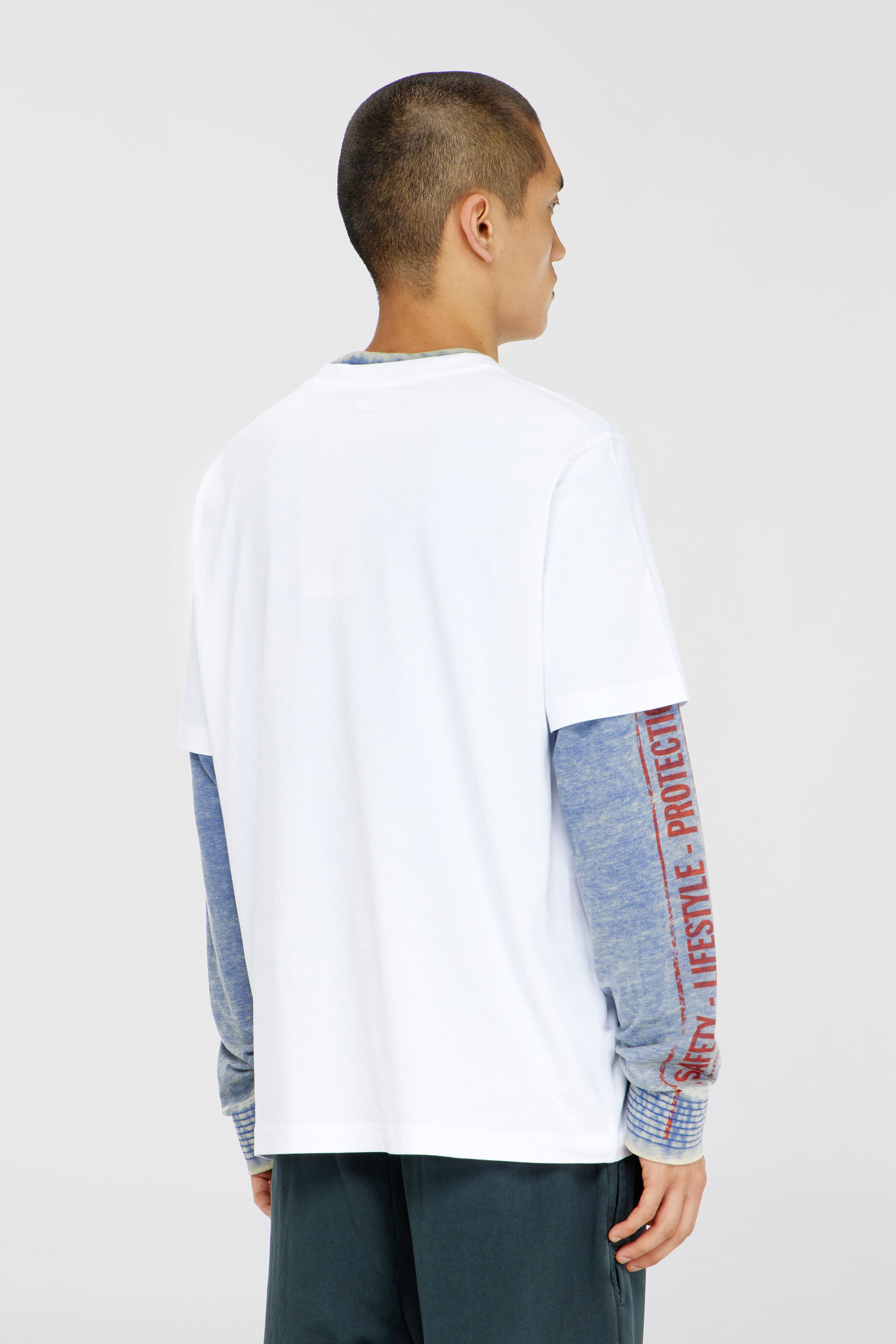 Diesel - T-ADJUST-AA8, Herren Baumwoll-T-Shirt mit Logo-Motiv auf der Brust in Wei&szlig; - 4