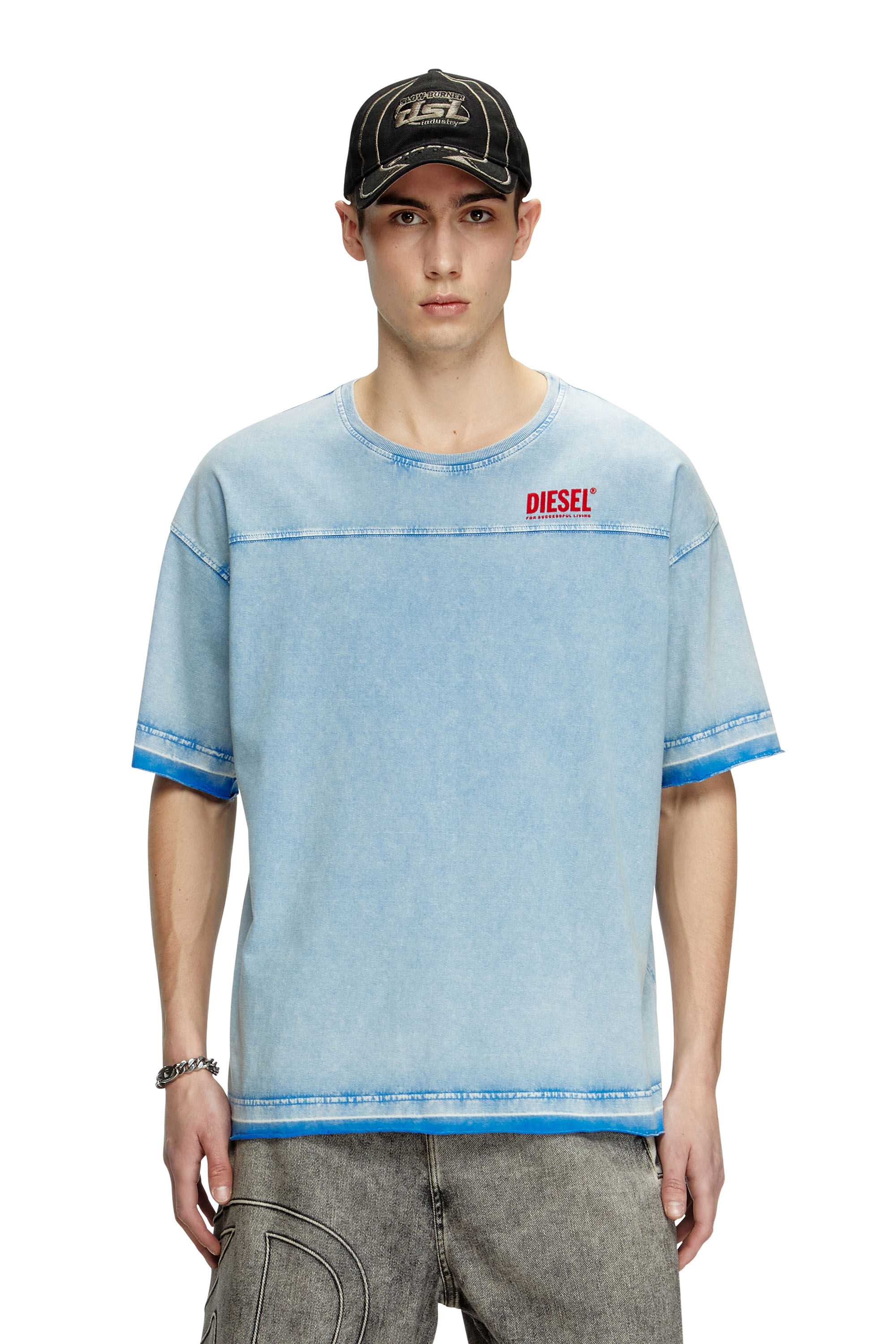 Diesel - T-HOXT, Herren T-Shirt in Denim-Optik mit freigesetzten Säumen in Hellblau - 3