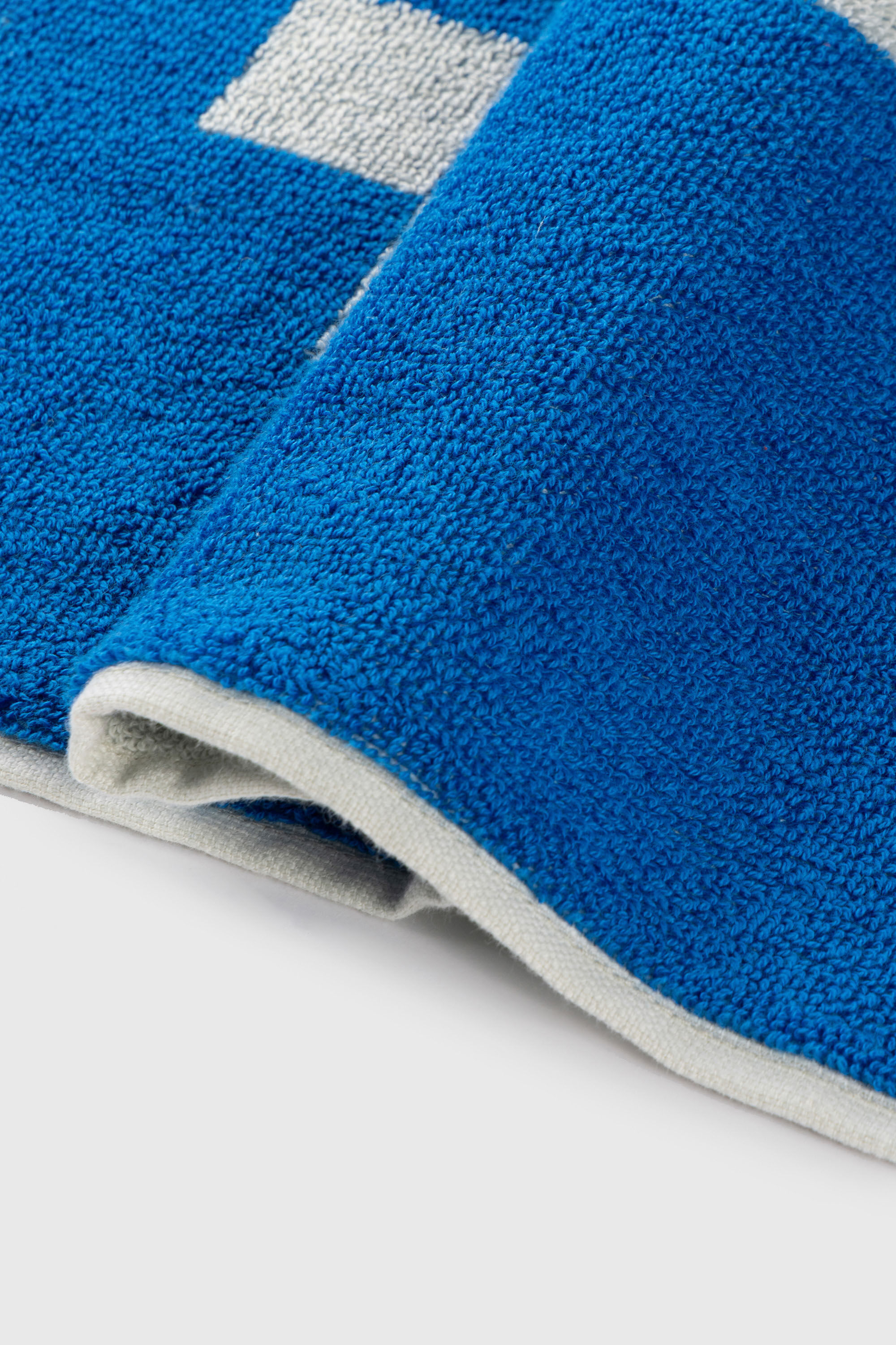 Diesel - 1018134  PIXEL TOYS 1 GREY/BLUE TOWEL, Unisex Frotteehandtuch 100x180 cm in Blau - 5