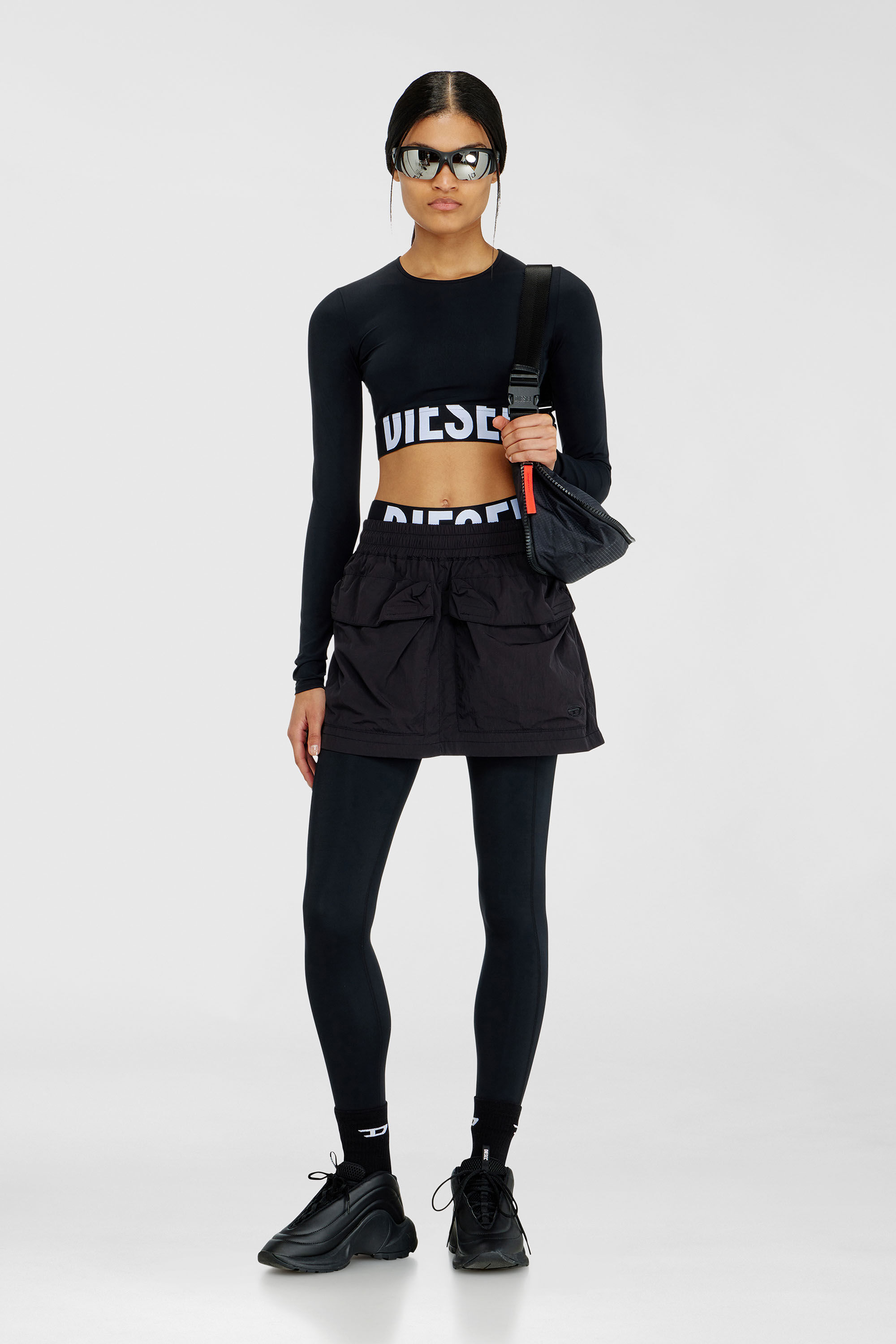 Diesel - MELISSA-D-POP, Damen Verk&uuml;rzte Oberteil aus Mikrofaser mit Cut-off-Logo in Schwarz - 6