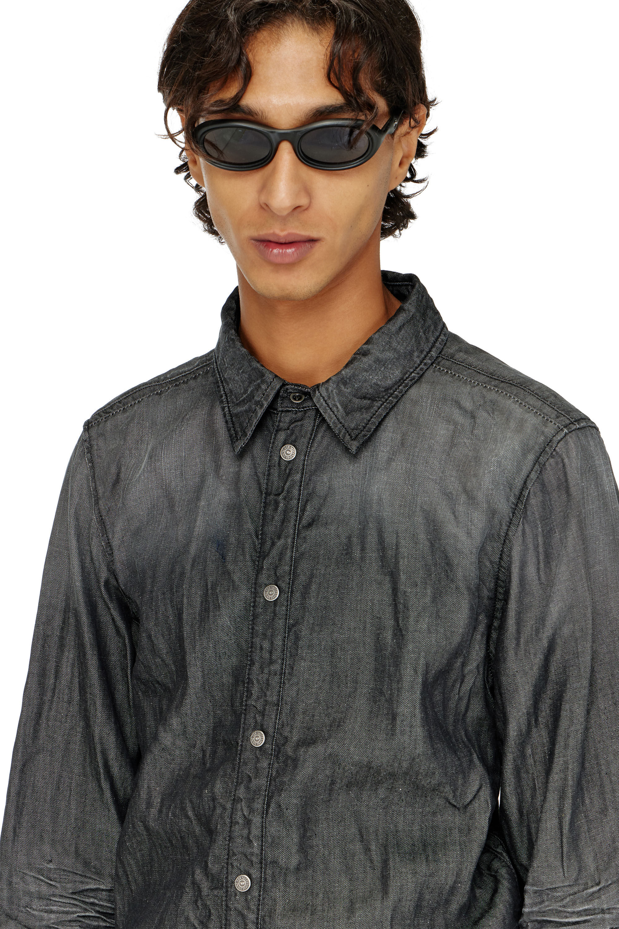 Diesel - D-SYNAR-FSJ2, Herren Hemd aus geknittertem Denim in Schwarz/Dunkelgrau - 5