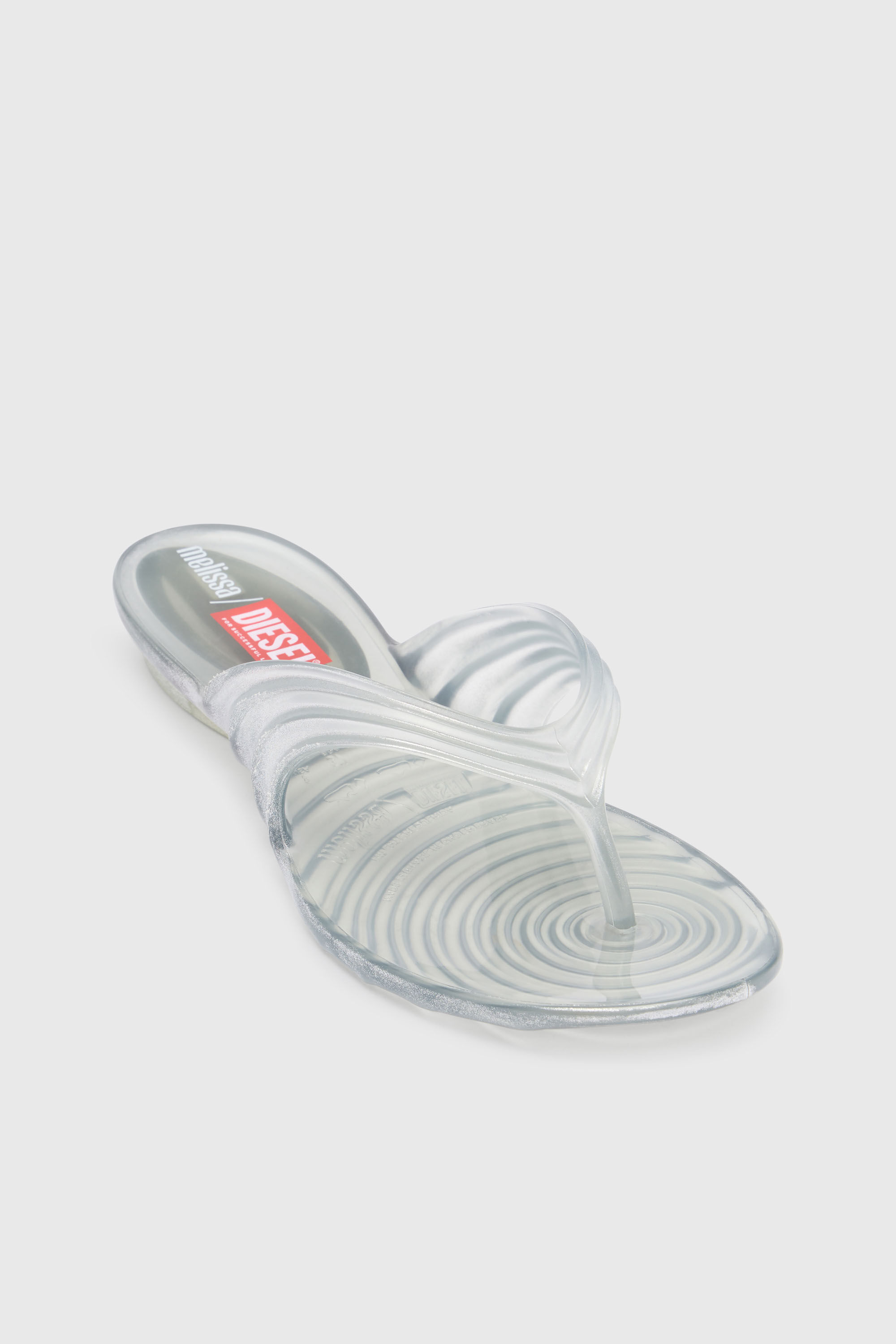 Diesel - MELISSA QUANTUM THONG, Damen K&uuml;nstlerisch gestaltete Flip-Flops aus Melflex&reg; in Silber - 6