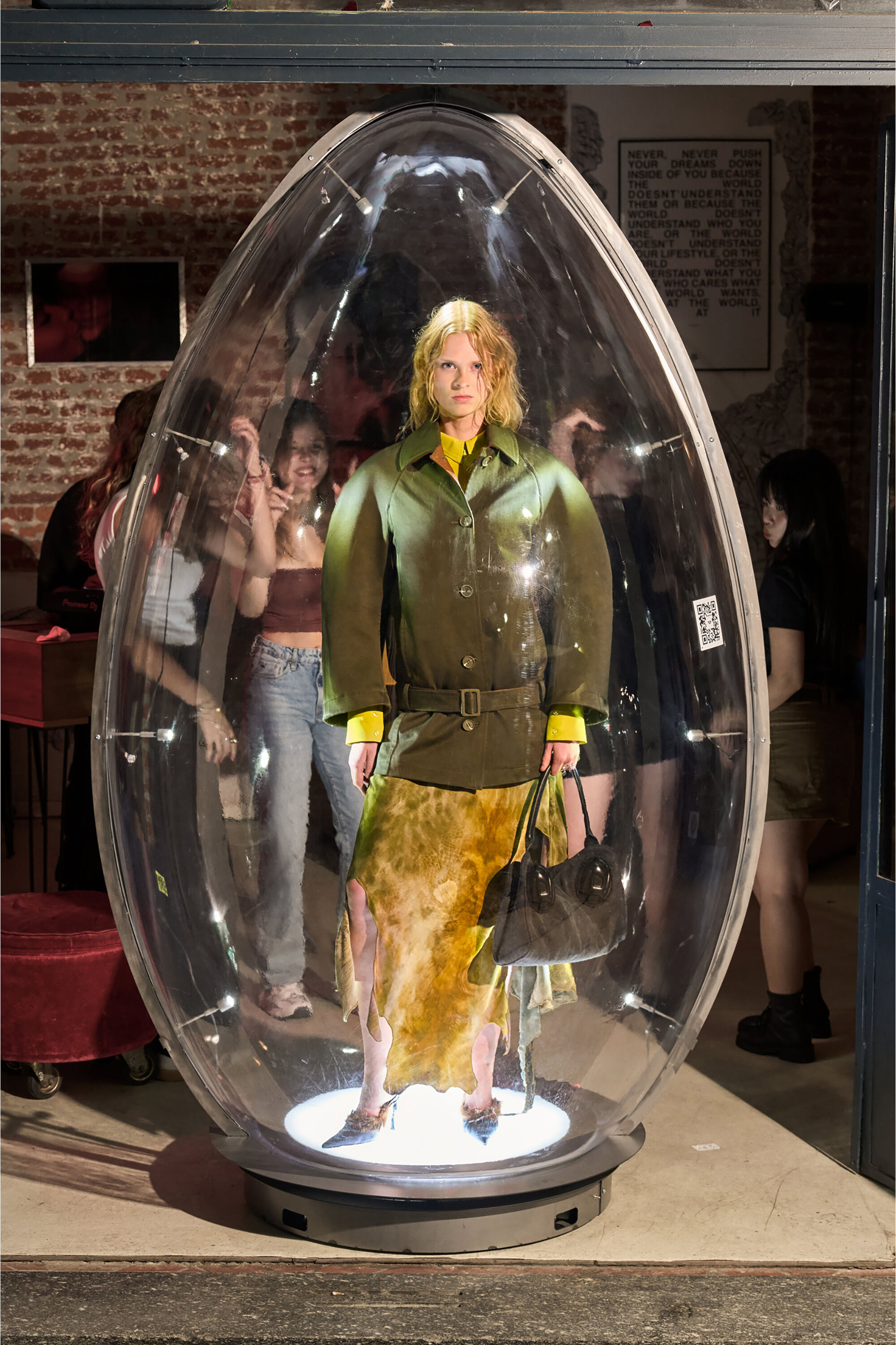 Diesel - O-TORN, Damen Langer, asymmetrischer Rock aus bedrucktem Satin in Braun/Gr&uuml;n - 6