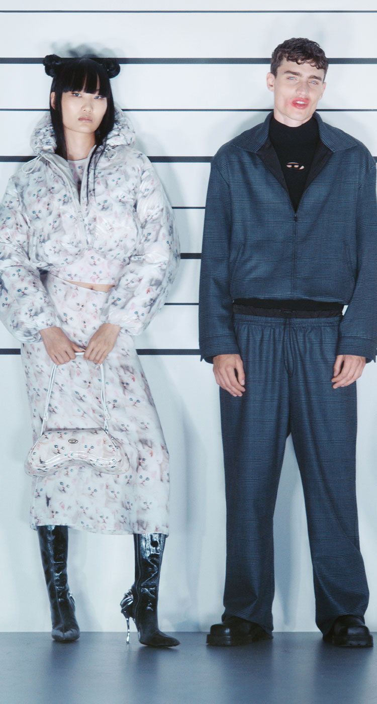 Ein Bild von Personen, die Looks aus der Diesel Herbst/Winter 2025 Kollektion tragen.