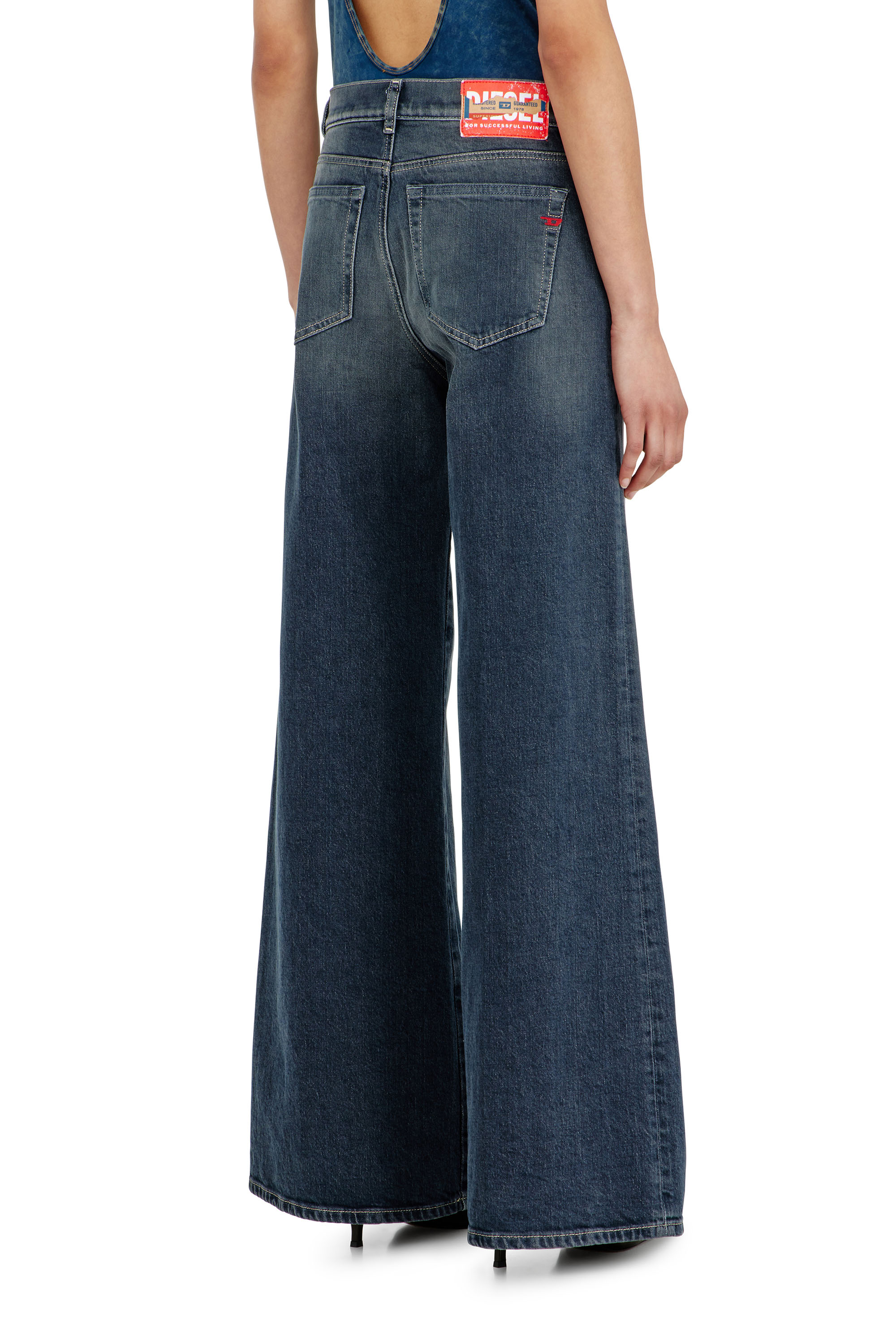 Diesel - Damen Flare Jeans 1978 D-Akemi 007EI, Dunkelblau - 5