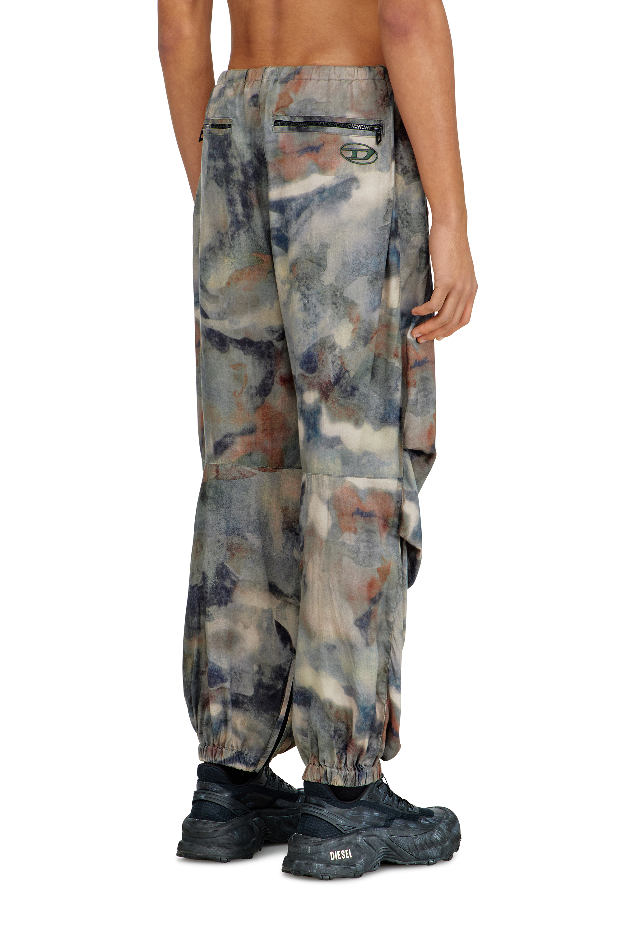 Diesel - P-STITCH-TKBZ, Herren Cargohose aus bedrucktem Stoff in Blau/Braun - 4