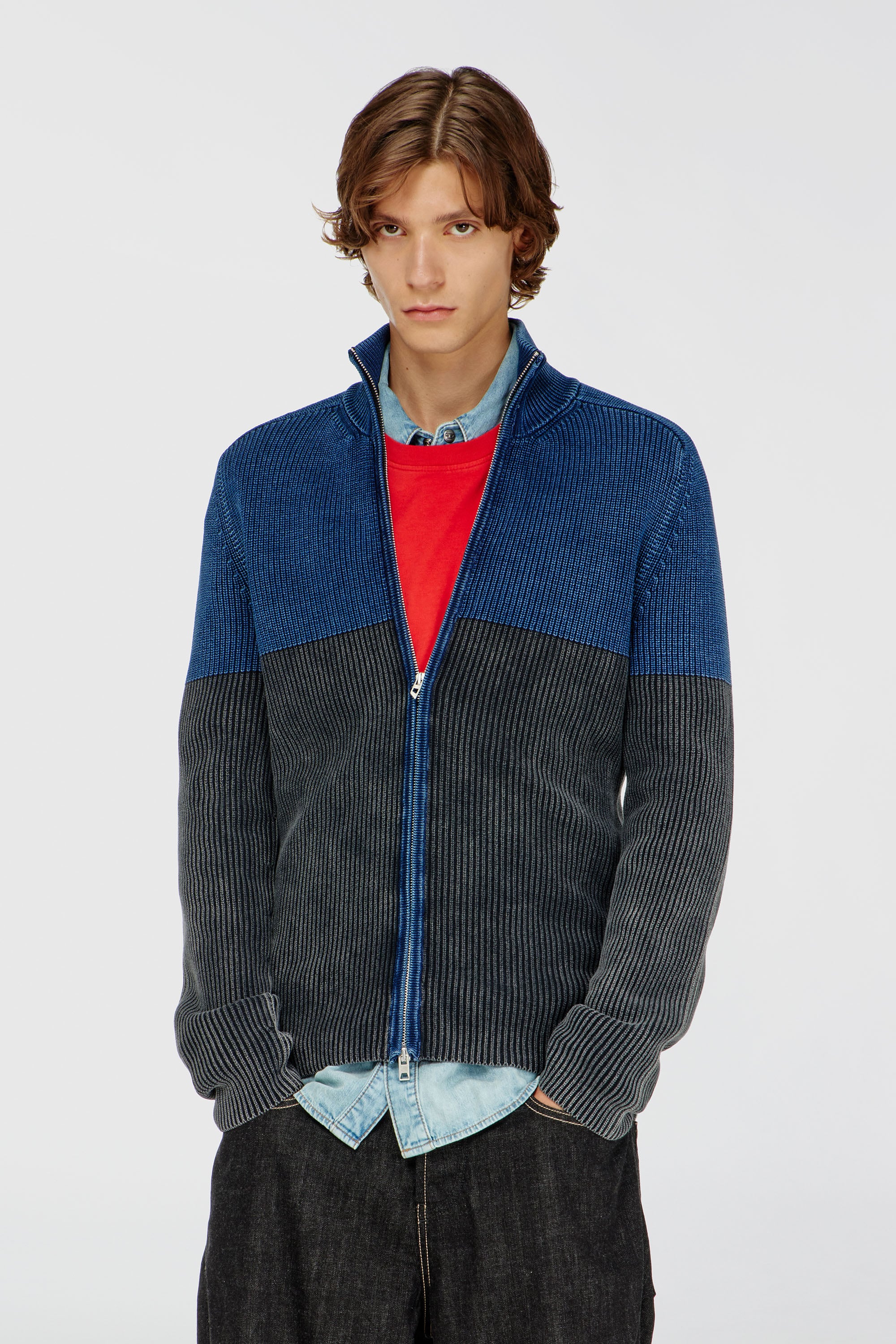 Diesel - K-HERMOS, Herren Strickjacke mit Zwei-Ton-Denim-Effekt und Rei&szlig;verschluss in Schwarz/Blau - 1