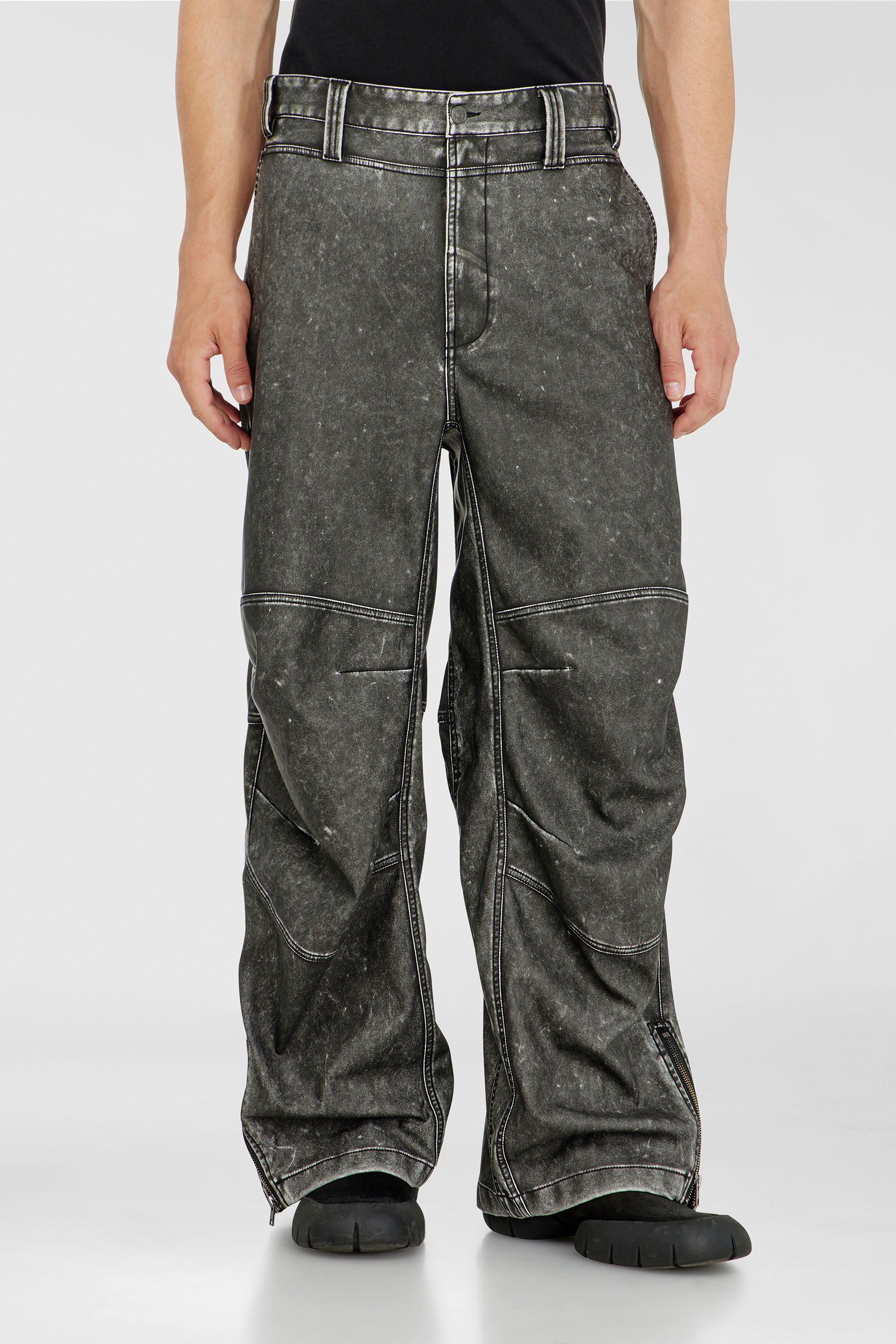 Diesel - P-DELLY-NJCJ, Herren Hose aus Material mit distressed-Effekt in Dunkelgrau - 1