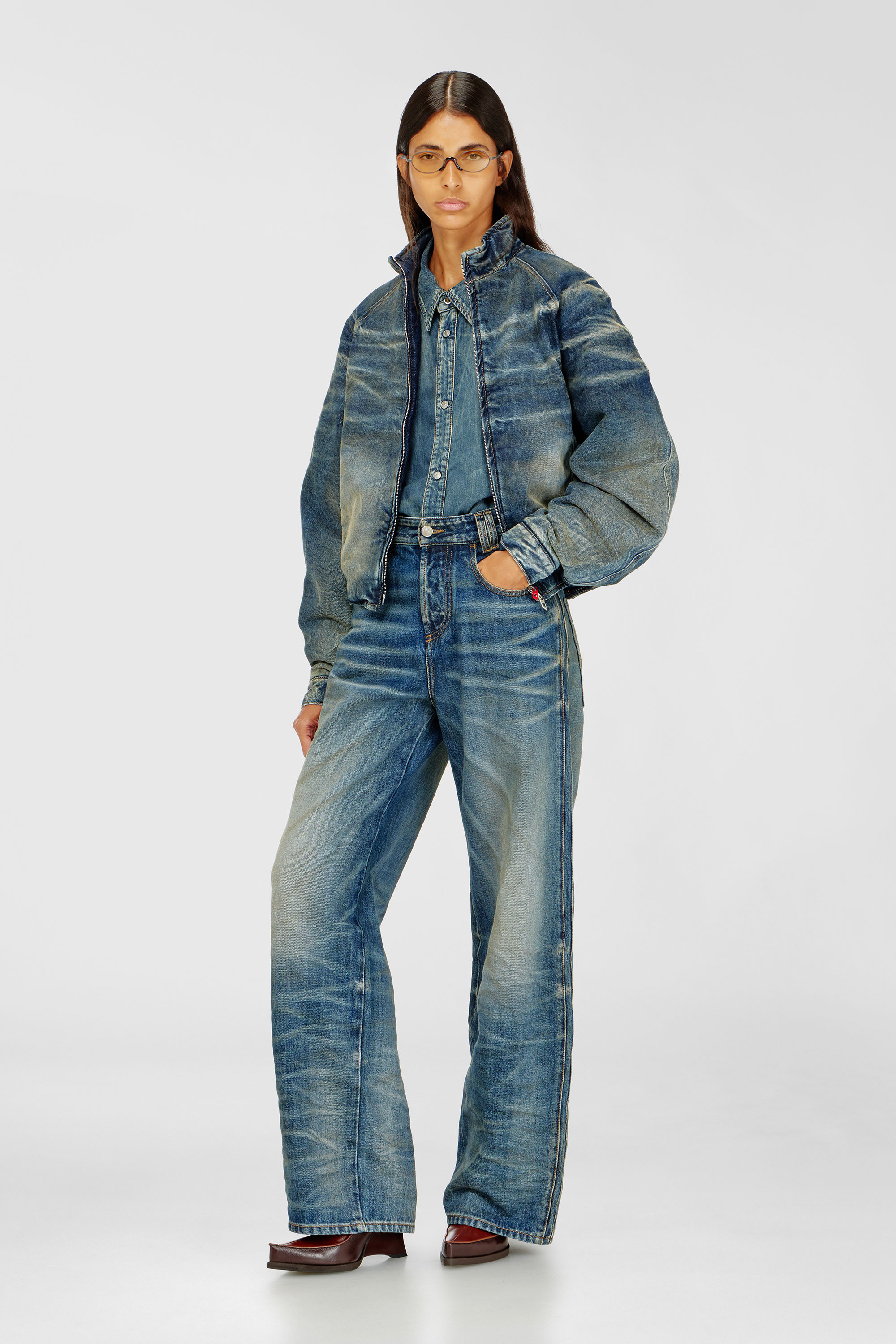 Diesel - Unisex Relaxed Jeans 1982 D-Hakou 007GC, Mittelblau - 7