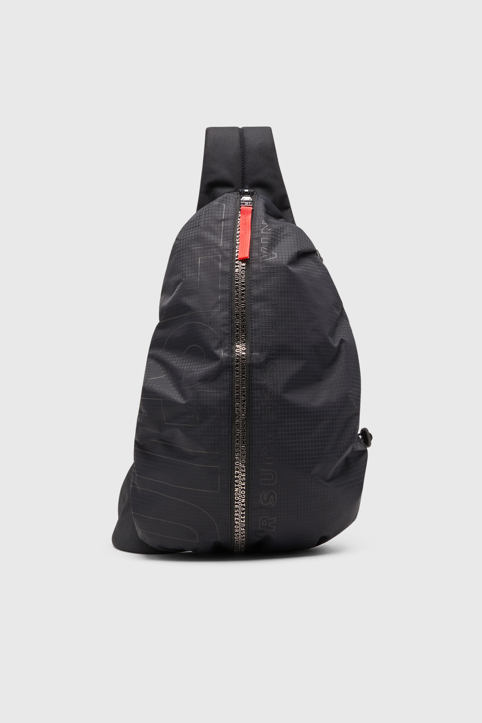 Zip-D-Sling-Rucksack aus kariertem Jacquard-Shell