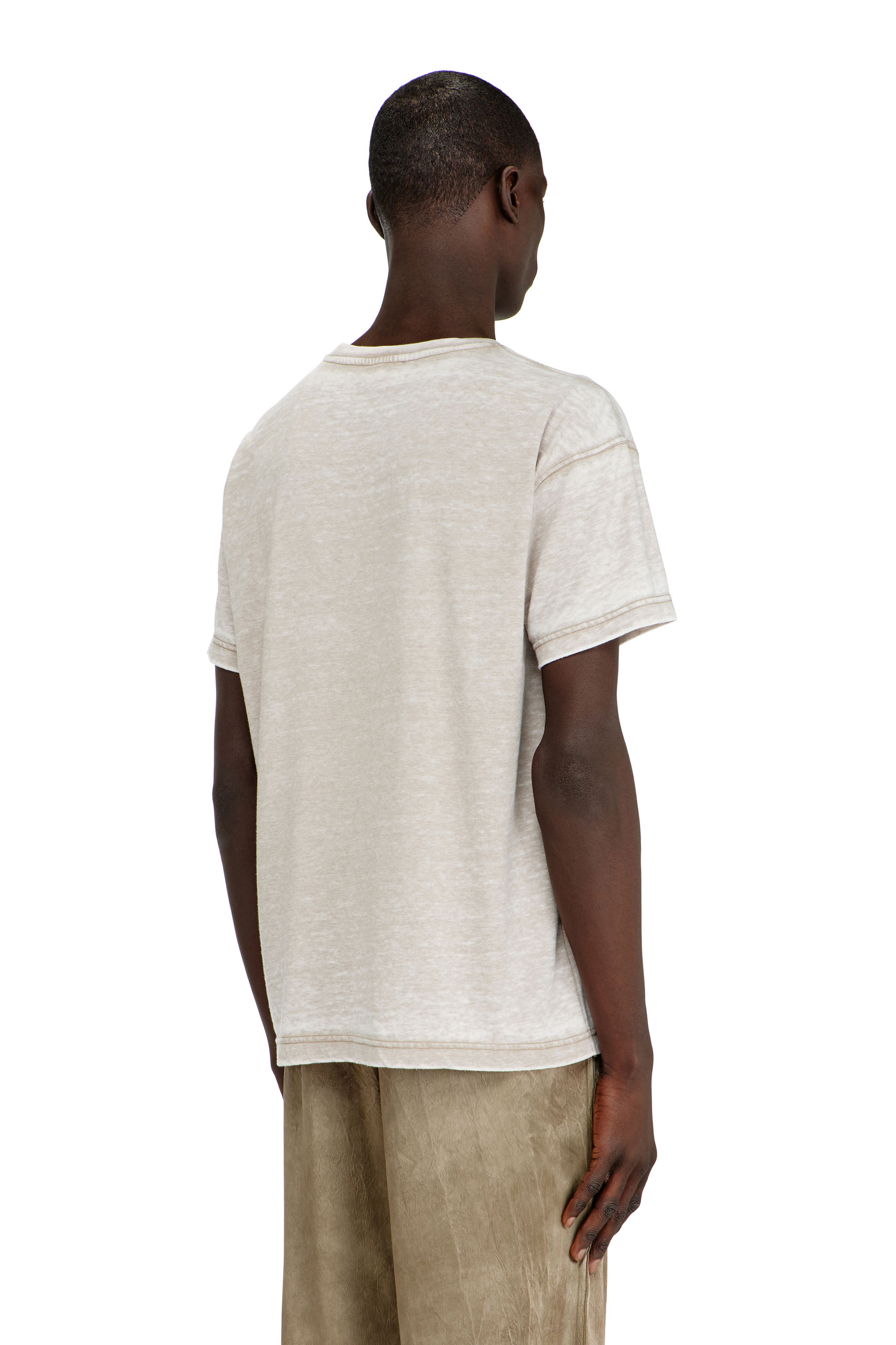 Diesel - T-NORM-AA8, Herren Jersey-T-Shirt mit burnout wash und Nieten in Beige - 4