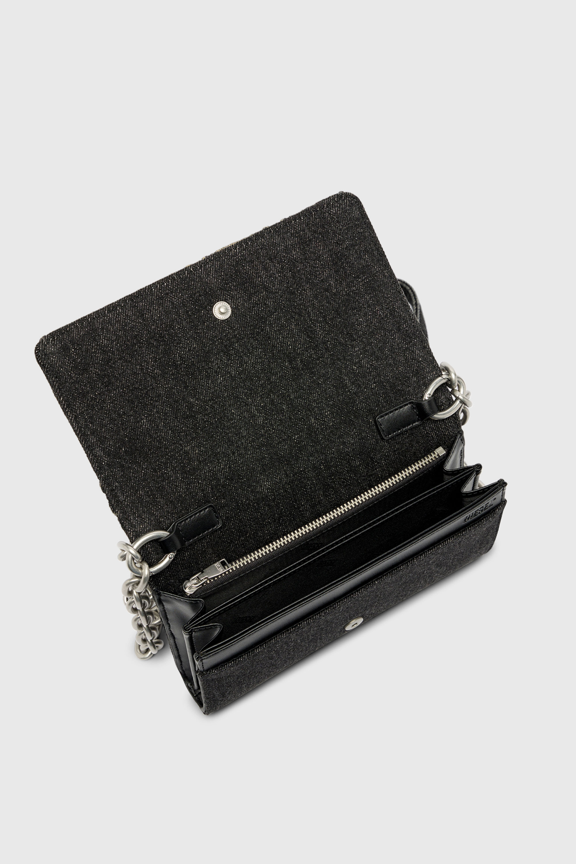 Diesel - CHARM-D WALLET STRAP, Damen Portemonnaie-Tasche aus gestepptem Argyle-Denim in Schwarz - 4