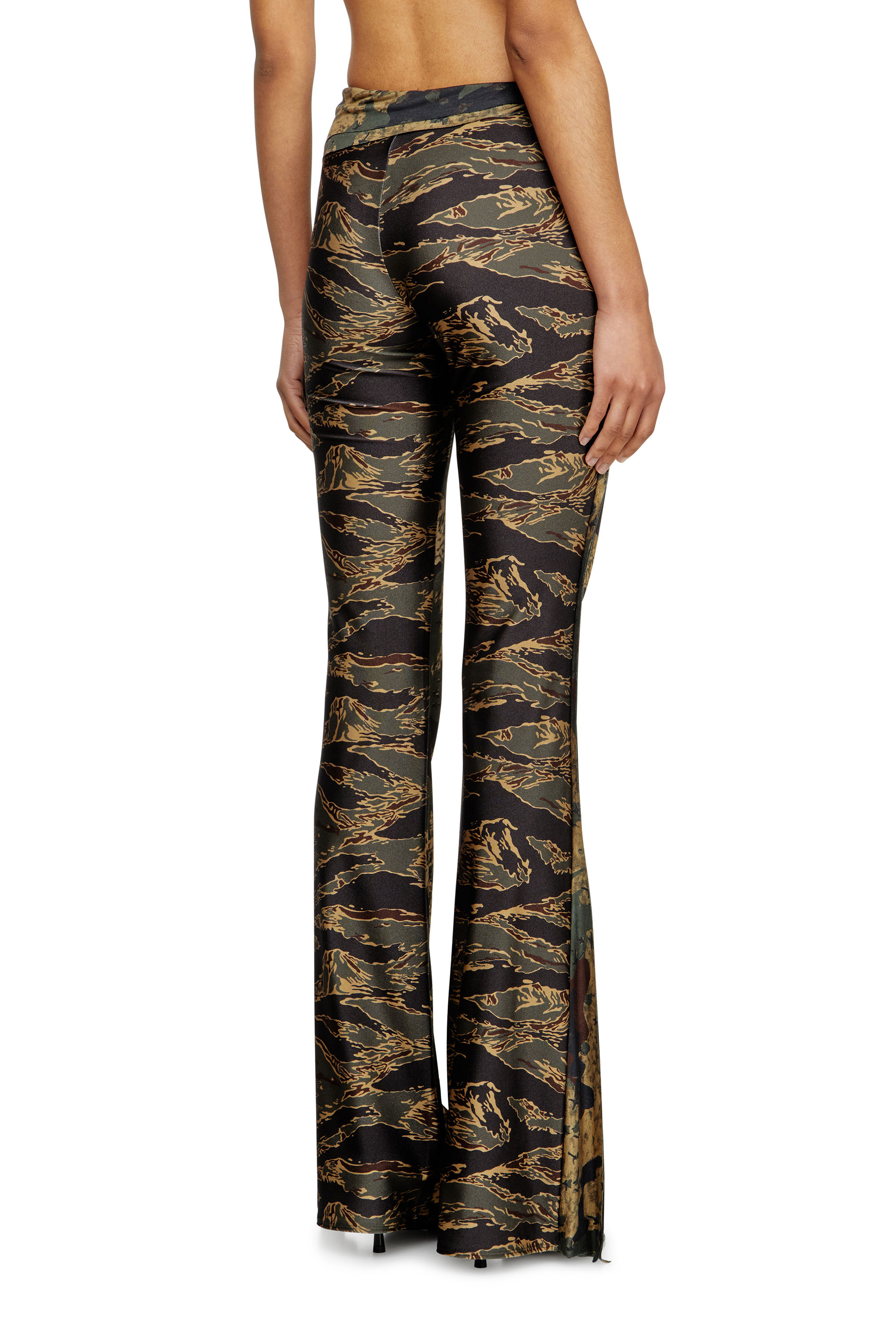 Diesel - P-AFFAL, Damen Jazz-Hose mit gemischten Camo-Prints in Armeegrün - 4