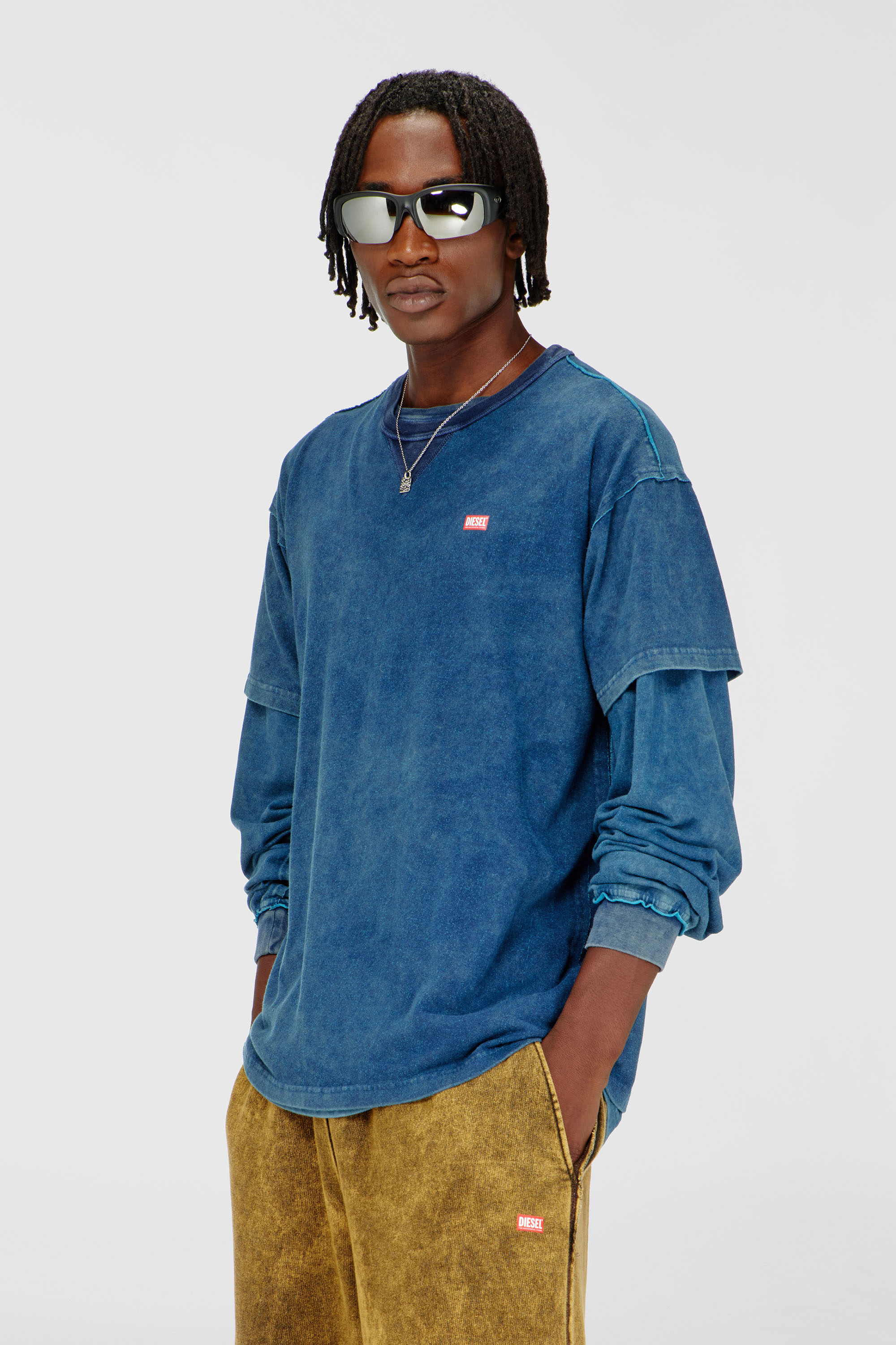 Diesel - T-NORM-RAW, Herren Acid-wash T-Shirt mit ausgefransten Details in Blau - 3