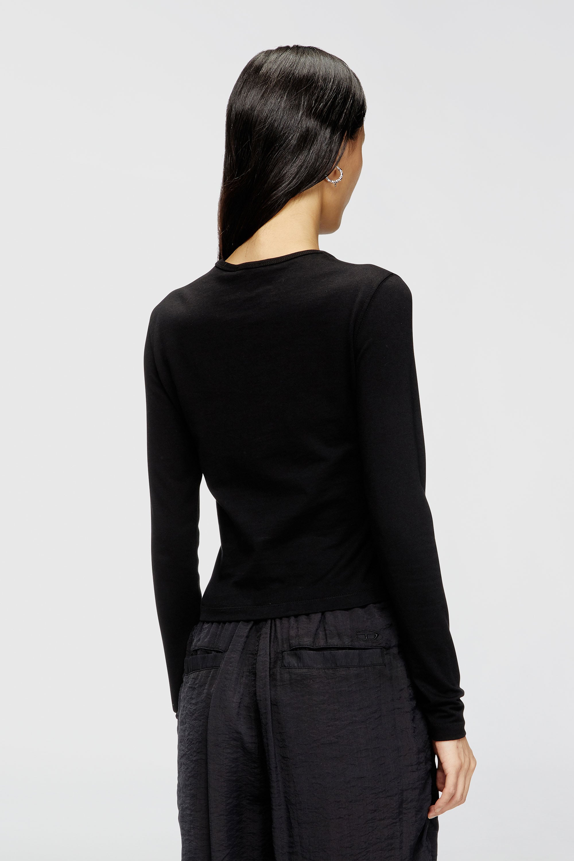 Diesel - T-UNCUTIE-LONG-LS-OD, Damen Langarm-Oberteil mit Oval D-Ausschnitt in Schwarz - 4