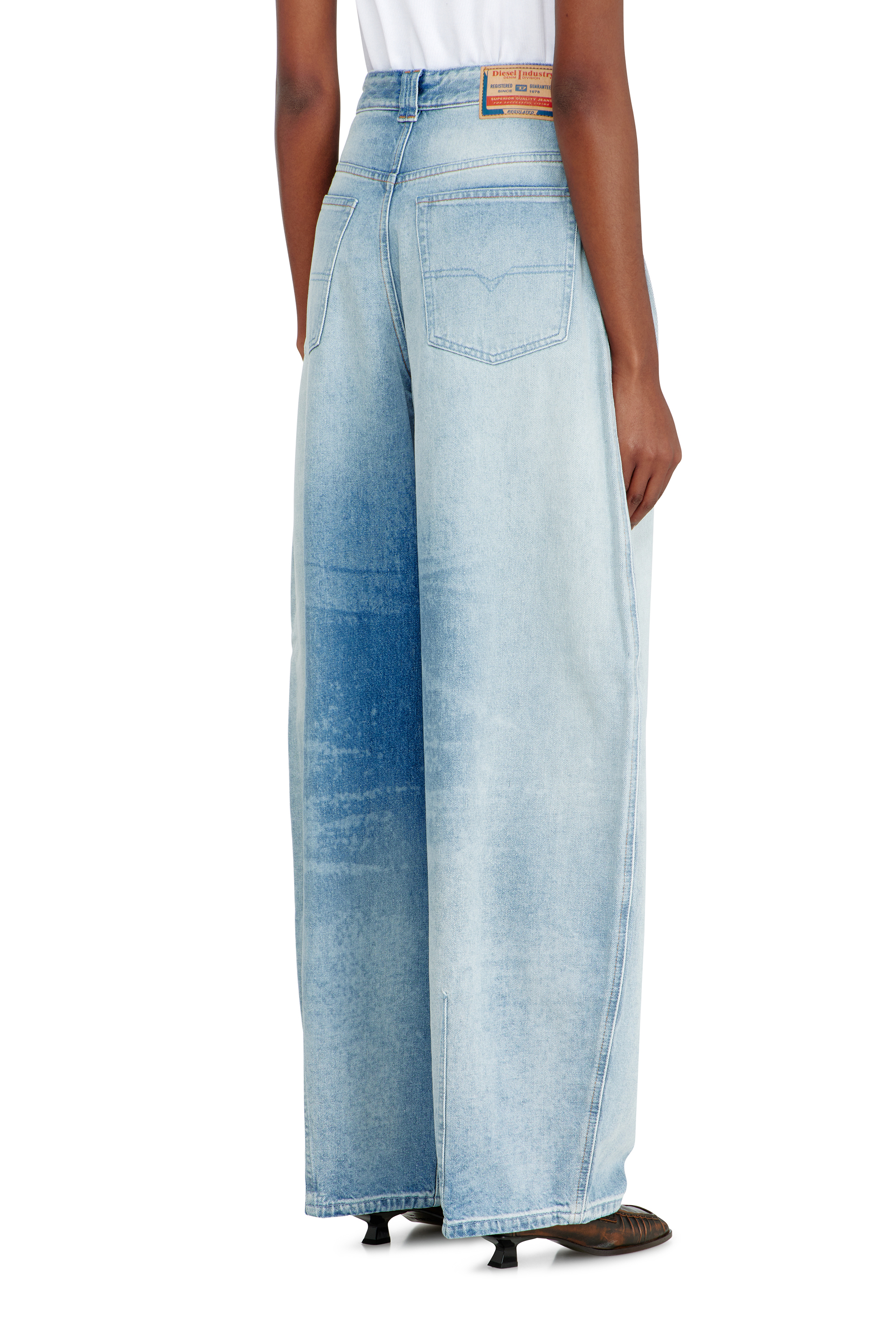 Diesel - Damen Relaxed Jeans 1987 D-Khelz 007EE, Hellblau - 5