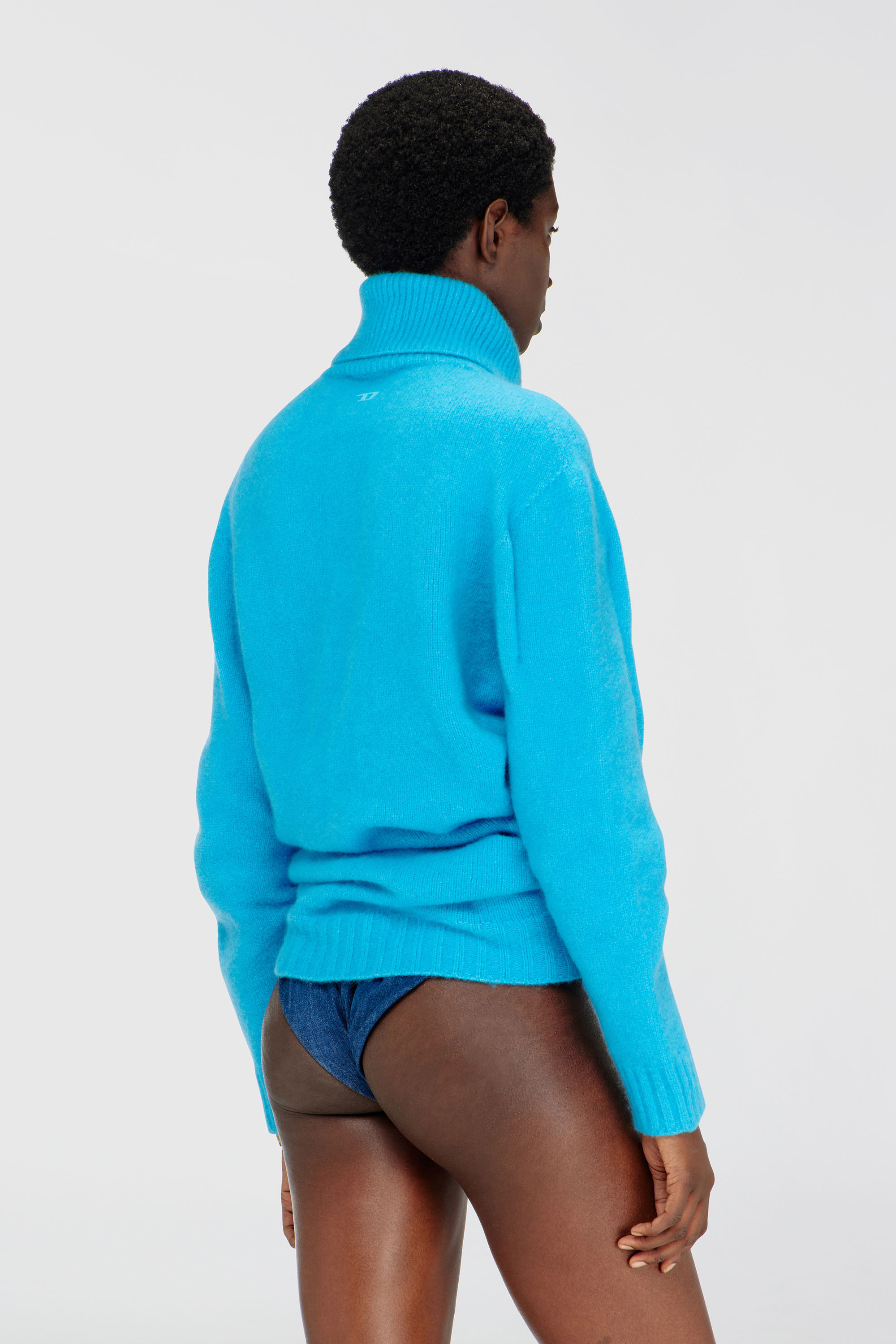 Diesel - M-AMARY, Damen Pullover mit Knopfleiste aus gekochtem, zerknittertem Strick in null - 4