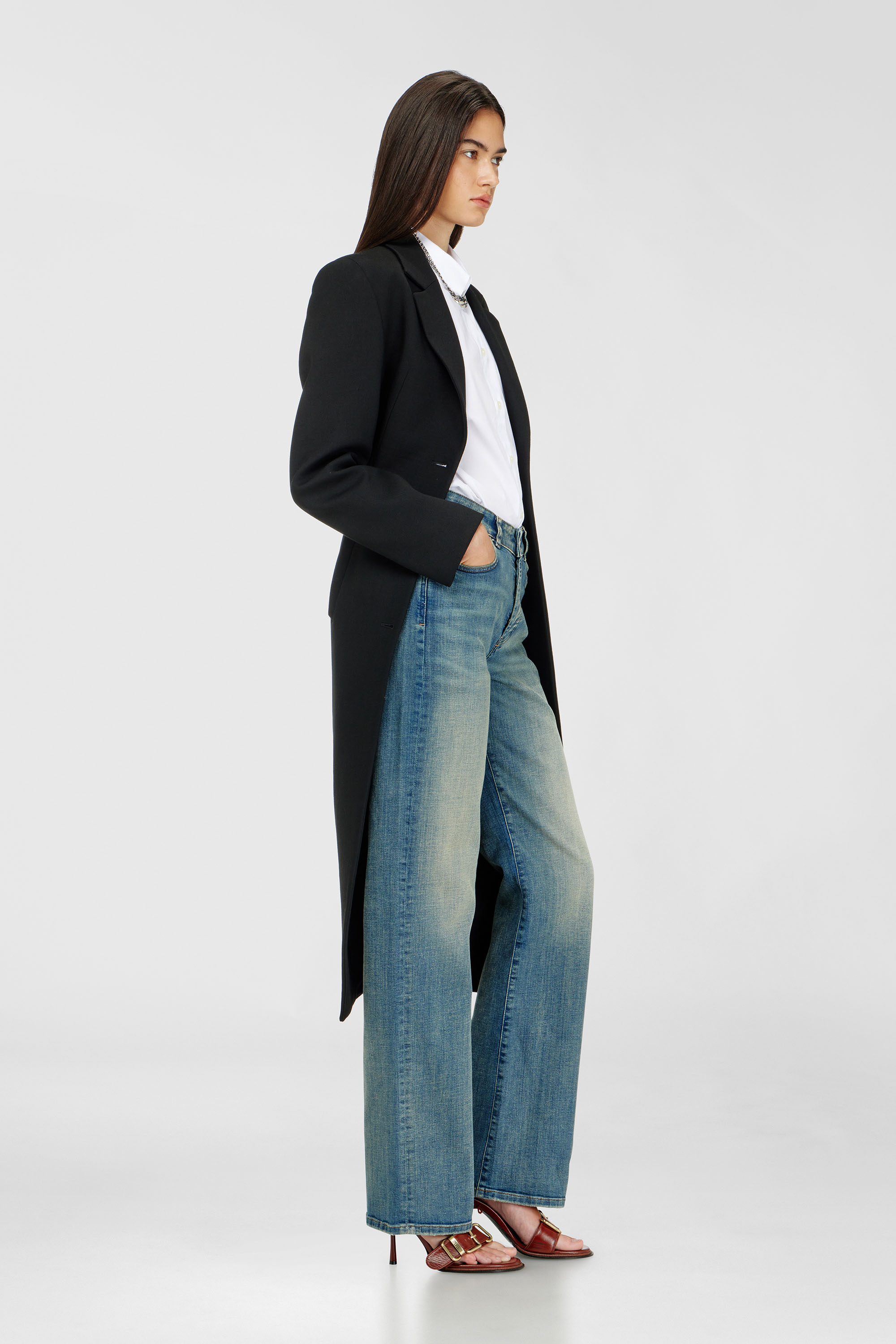 Diesel - Damen Regular Jeans 1971 D-Sent 09N32, Mittelblau - 1