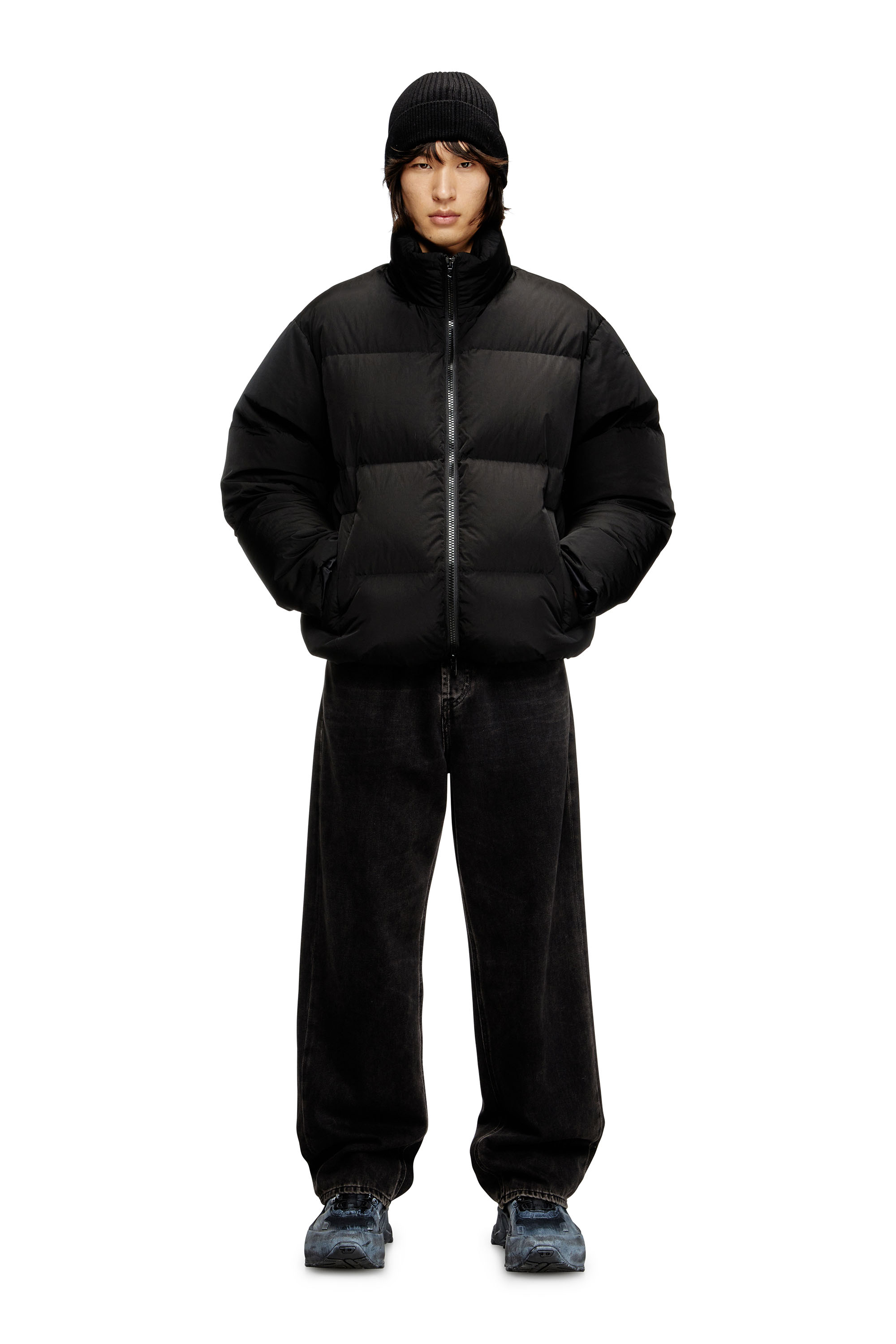 Diesel - W-RAVEEL, Herren Daunenjacke mit Kapuze aus Knitter-Nylon in Schwarz - 1