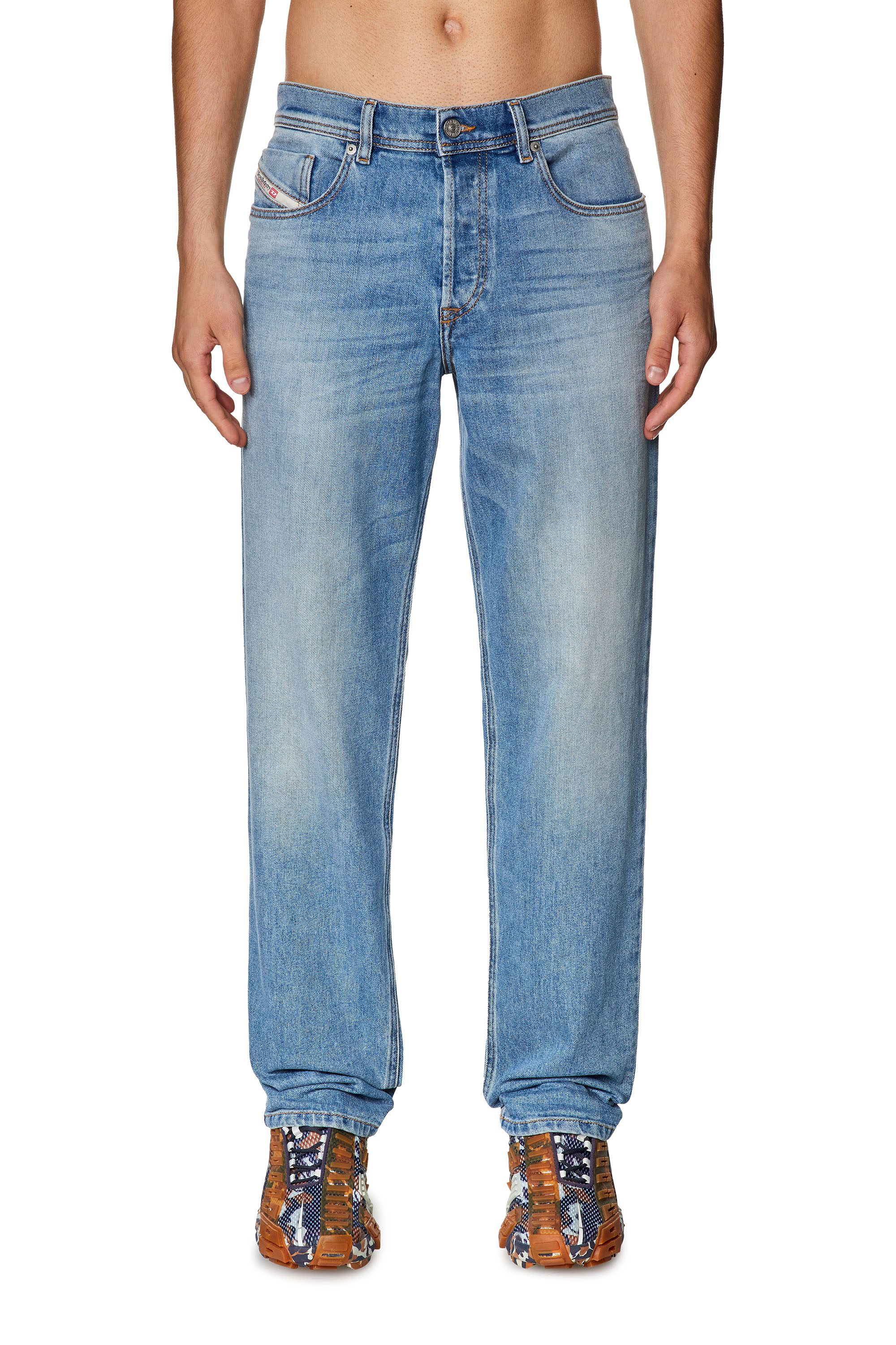 Diesel - Tapered Jeans 2023 D-Finitive 09F81, Mittelblau - Image 1