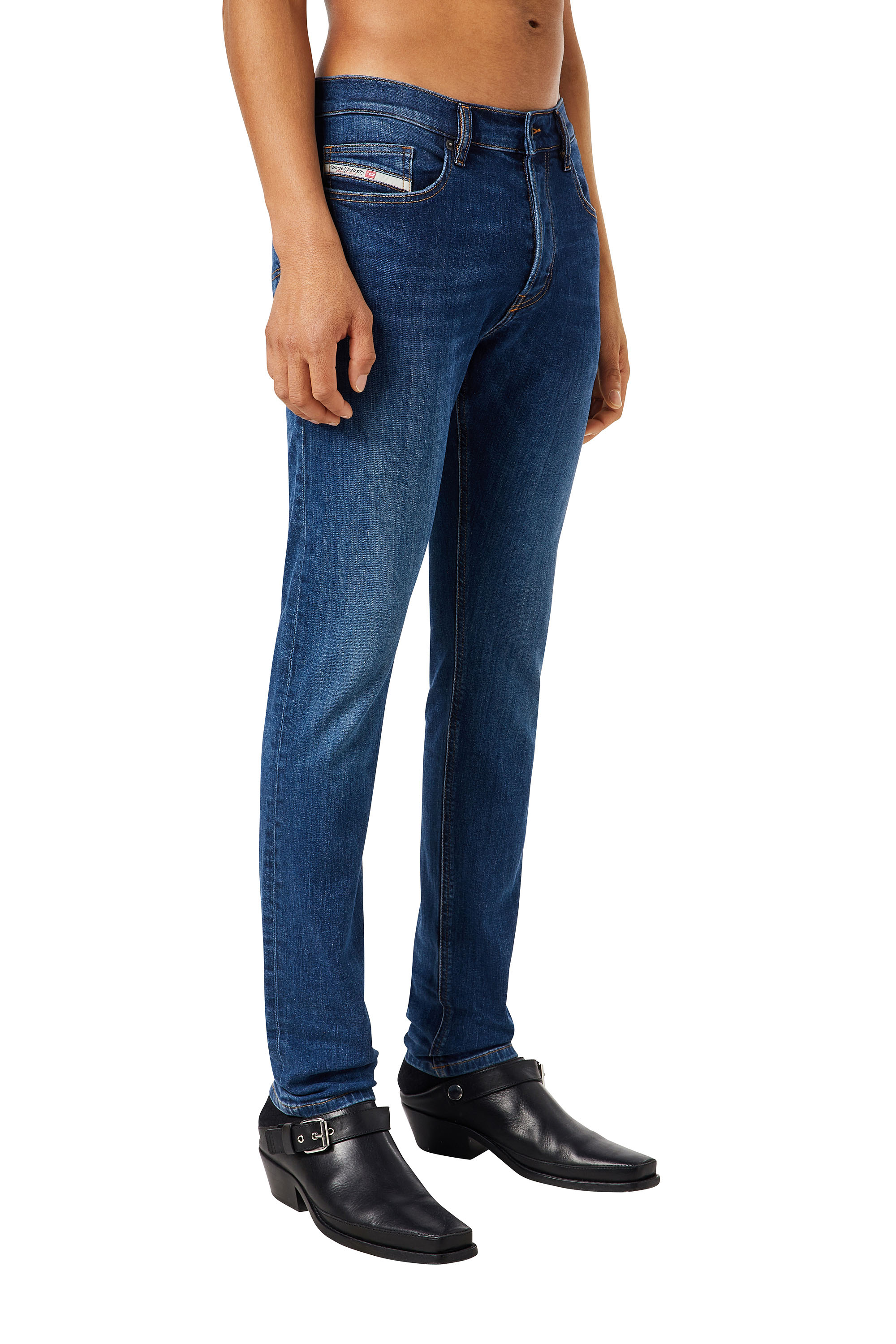 Diesel - D-Luster 0GDAN Slim Jeans, Mittelblau - Image 4