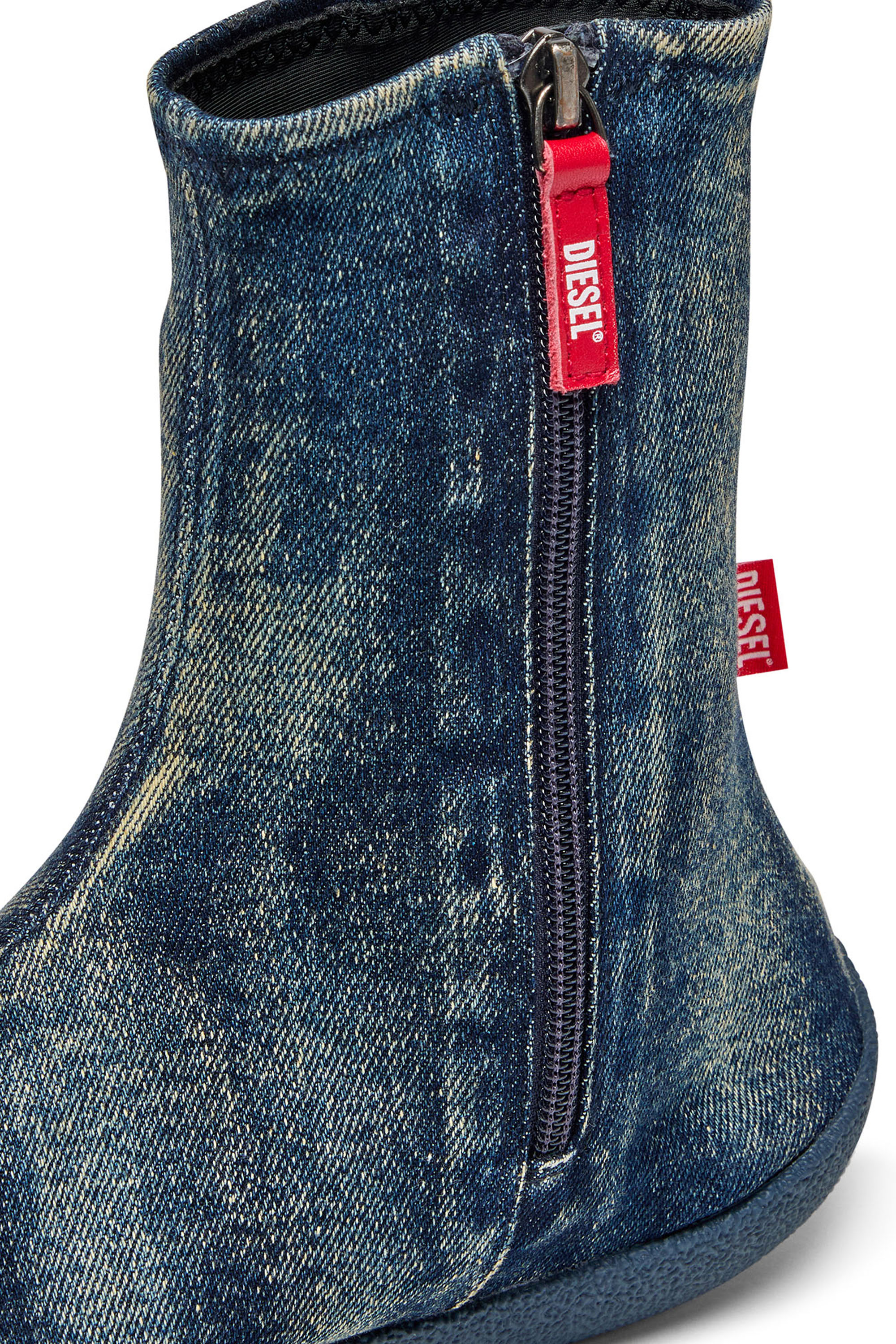 Diesel - D-SHOCK BT, Herren D-Shock Bt-Sockenstiefel aus solarisiertem Denim in Blau - 5