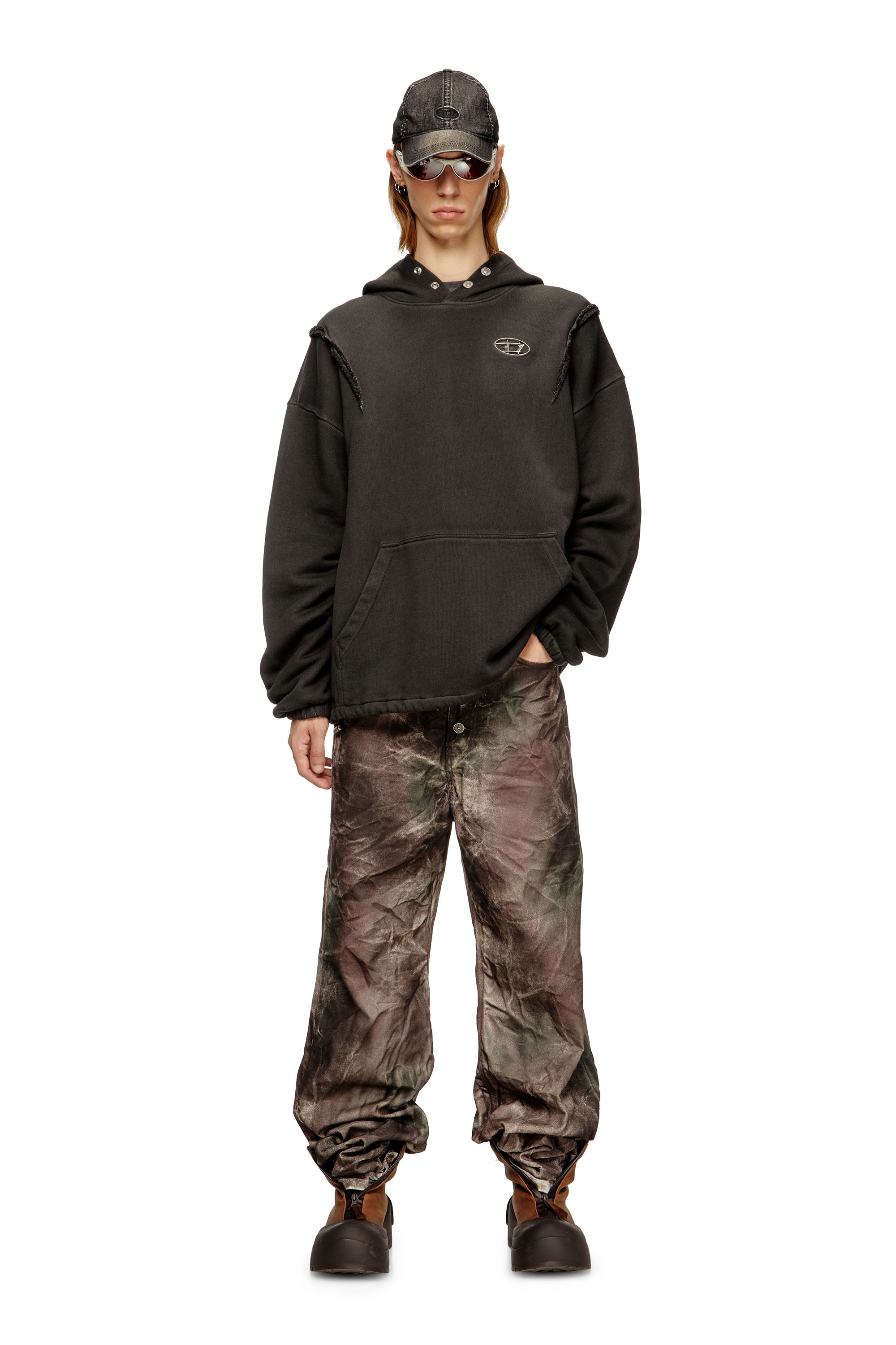 Diesel - S-THUG-HOODIE, Unisex Kapuzenpullover mit verwaschenem Effekt in Schwarz - 2