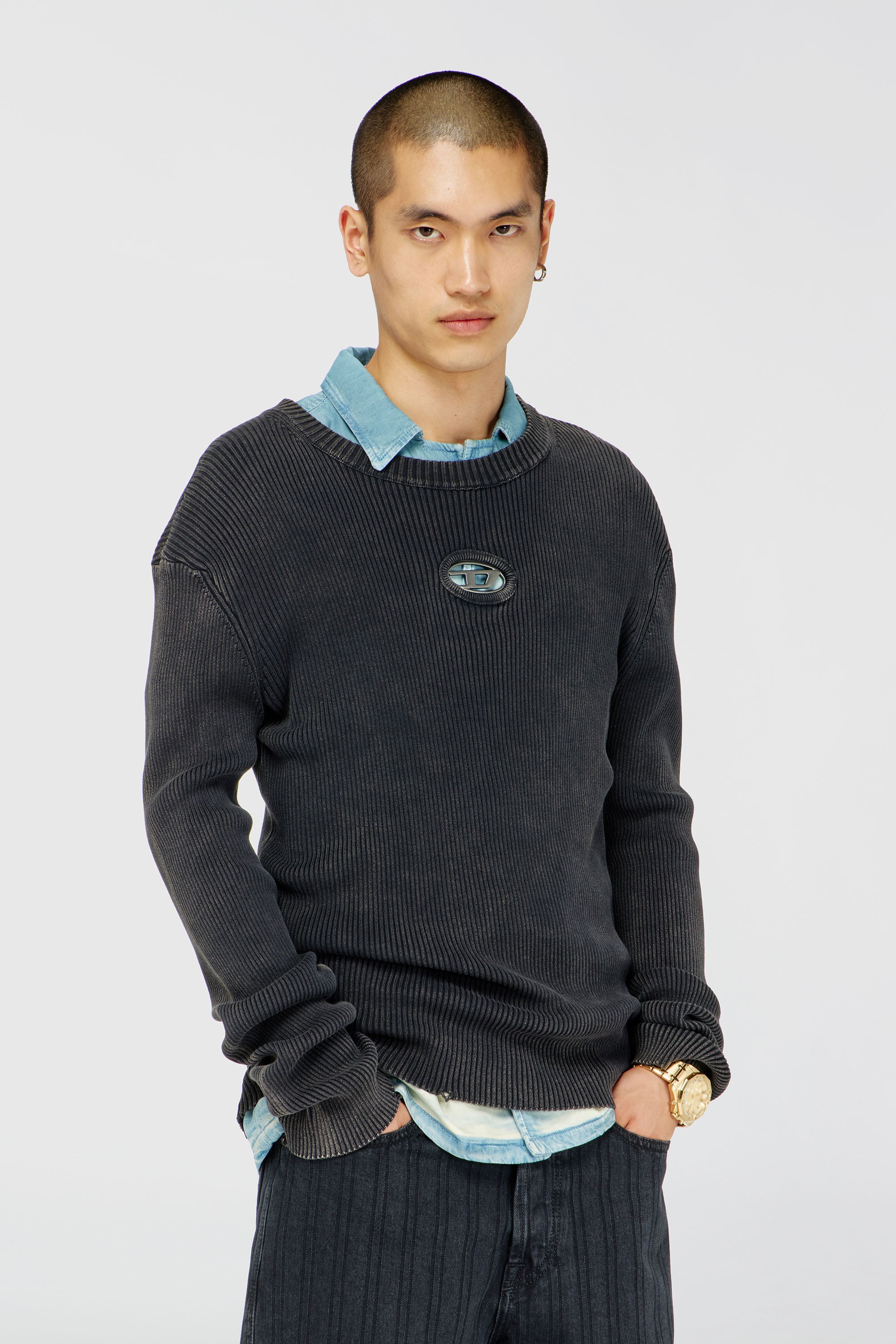 Diesel - K-DARIN-D, Herren Vielgetragener Pullover mit Cutout-Logo in Schwarz - 1