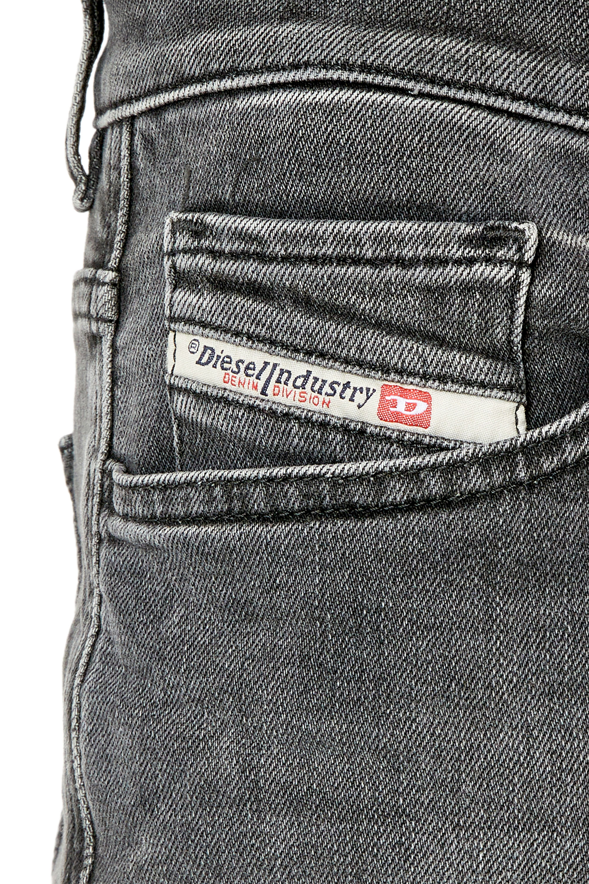 Diesel - 2016 D-Air 09E94 Boyfriend Jeans, Schwarz/Dunkelgrau - Image 3