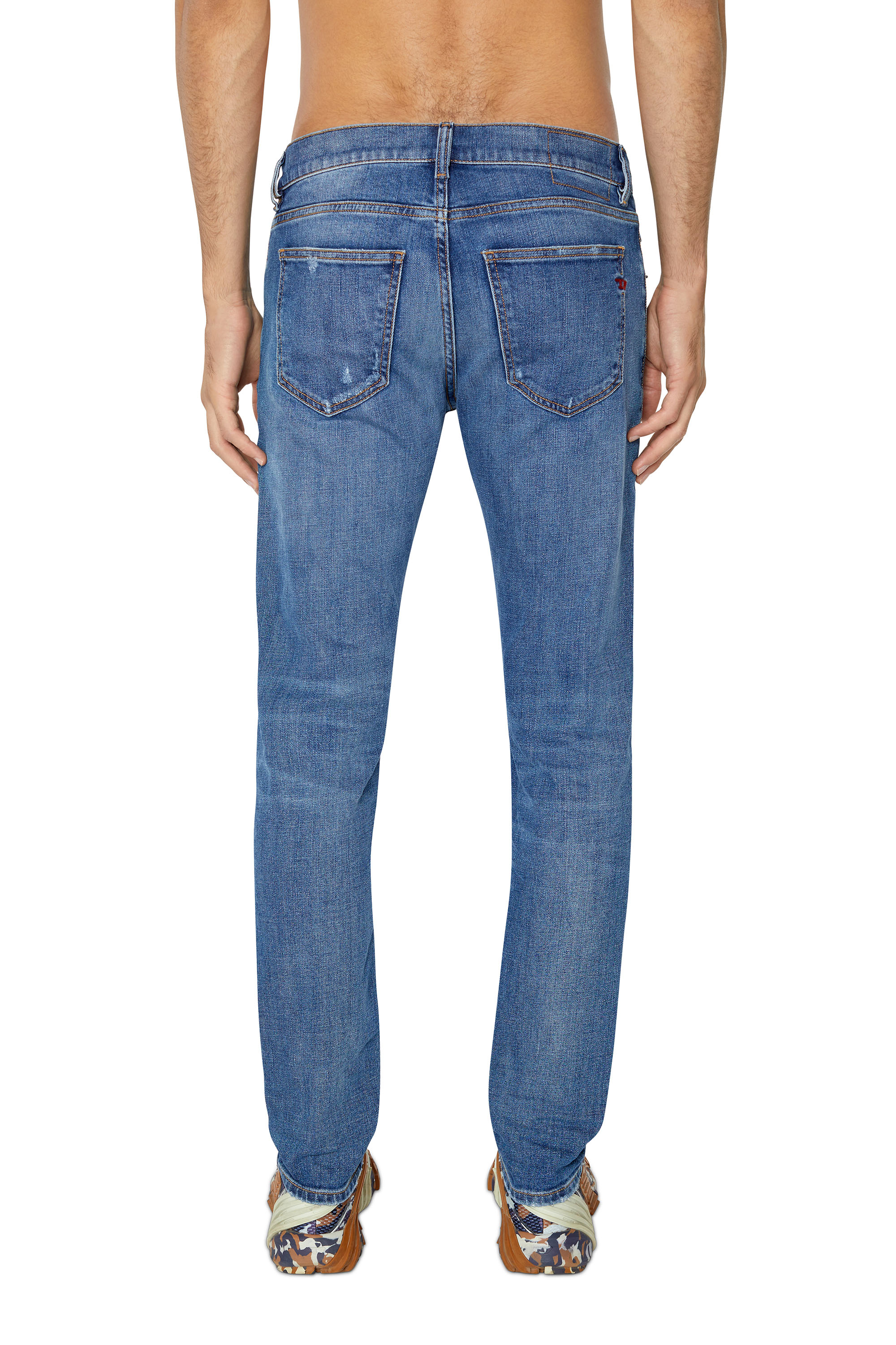 Herren Bekleidung Jeans Jeans mit Gerader Passform DIESEL Denim Bootcut-Jeans mit Logo-Patch in Blau für Herren 