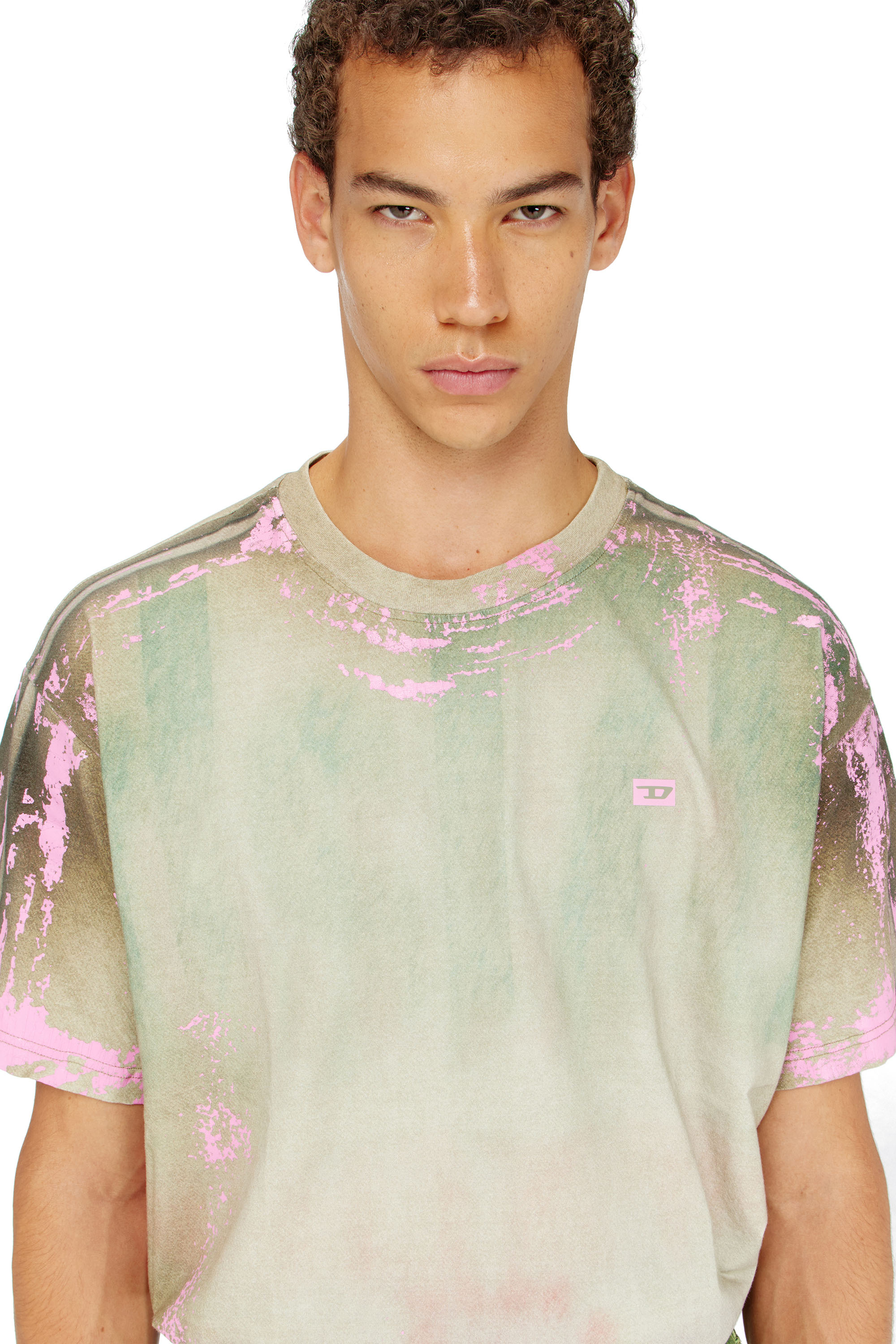 Diesel - T-FILMY-SHO, Herren T-Shirt aus Jersey mit Leder-Crack-Effekt in null - 4