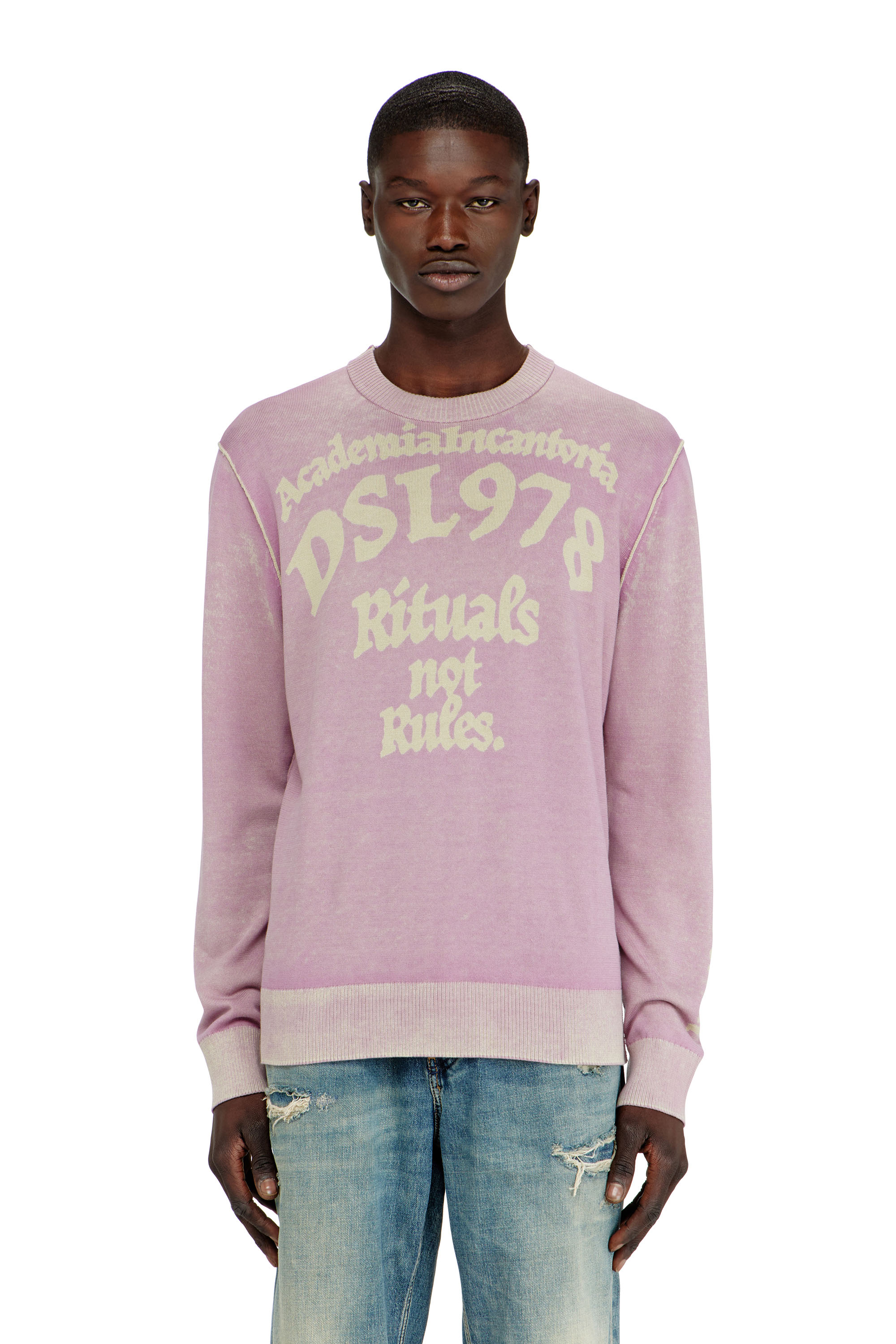 Diesel - K-LAUTI, Herren Pullover aus behandelter Baumwolle mit Slogan in Lila - 3