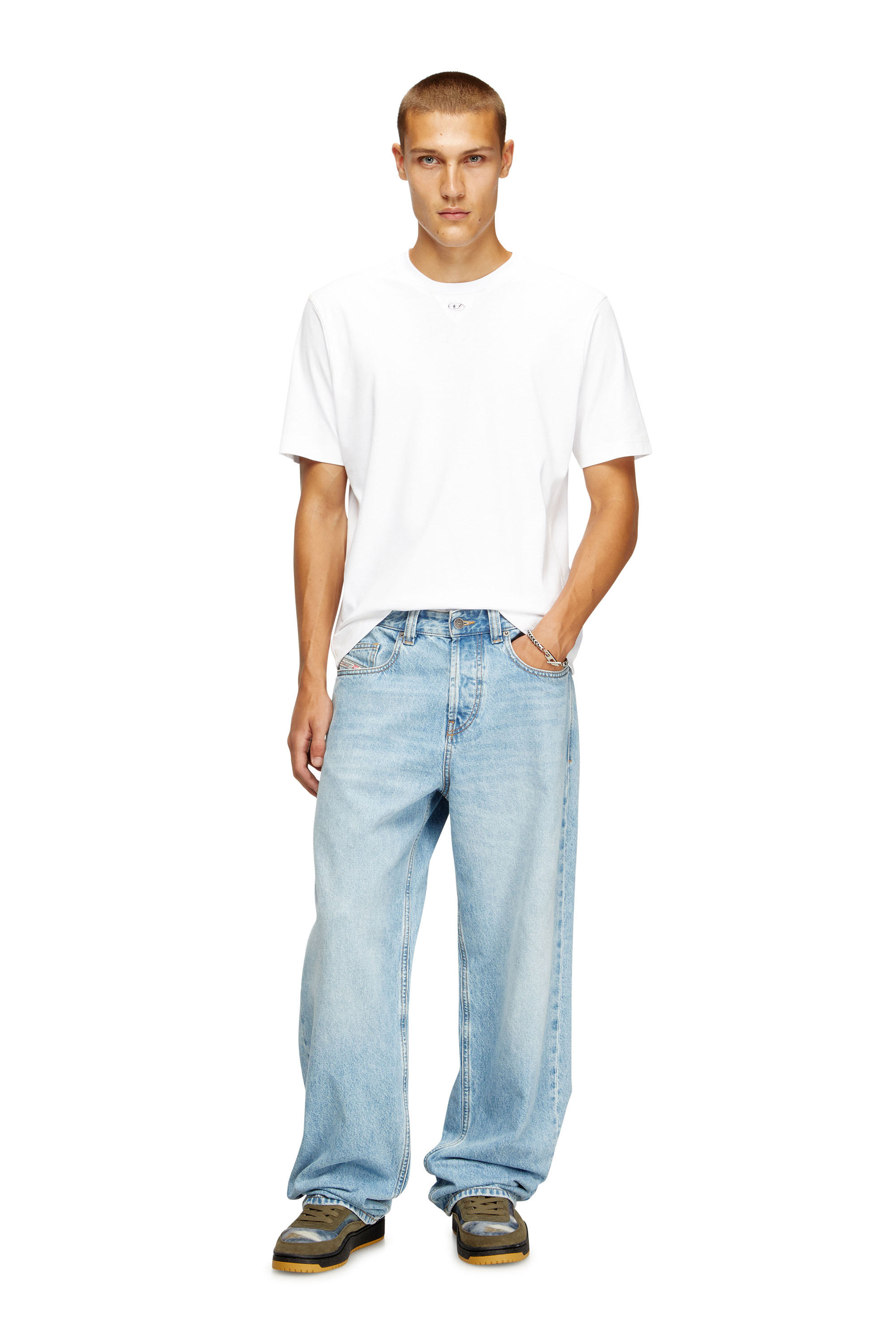 Diesel - T-MADJUST-TR, Herren Reguläres T-Shirt mit Rundhalsausschnitt und ovalem D in Weiß - 1