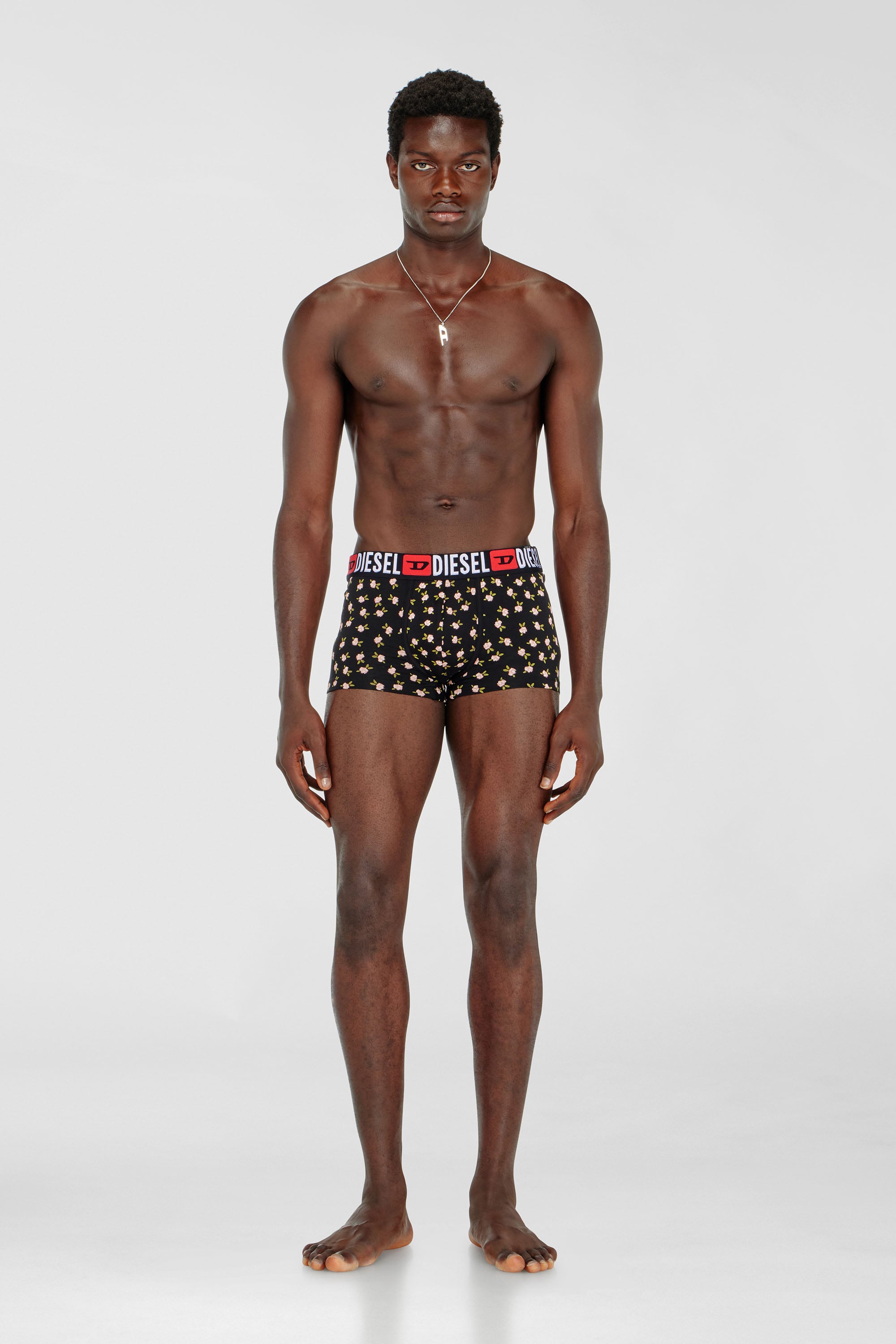 Diesel - UMBX-DAMIENTHREEPACK, Herren 3er-Pack Stretch-Baumwoll-Trunks mit Blumenmuster in Schwarz/ Rot - 2