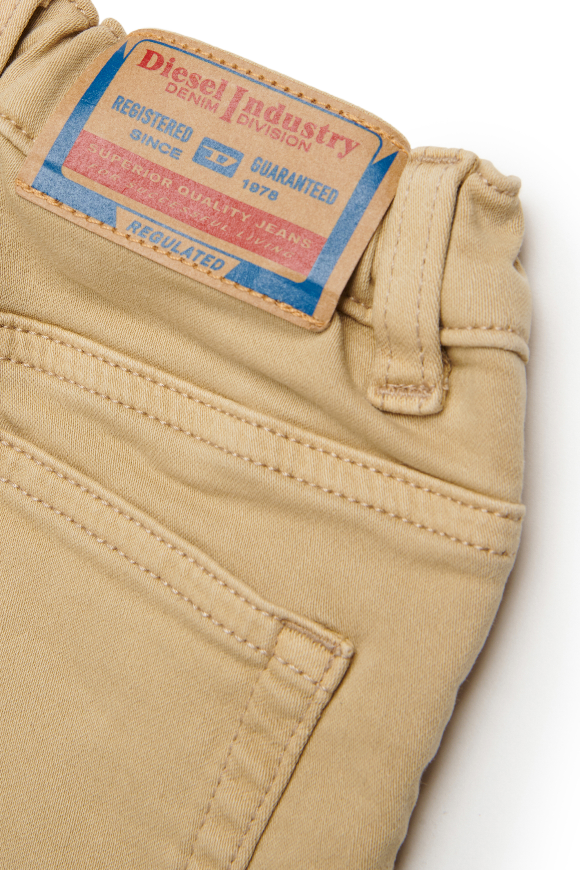 PGALLYB JJJ, Hellbraun