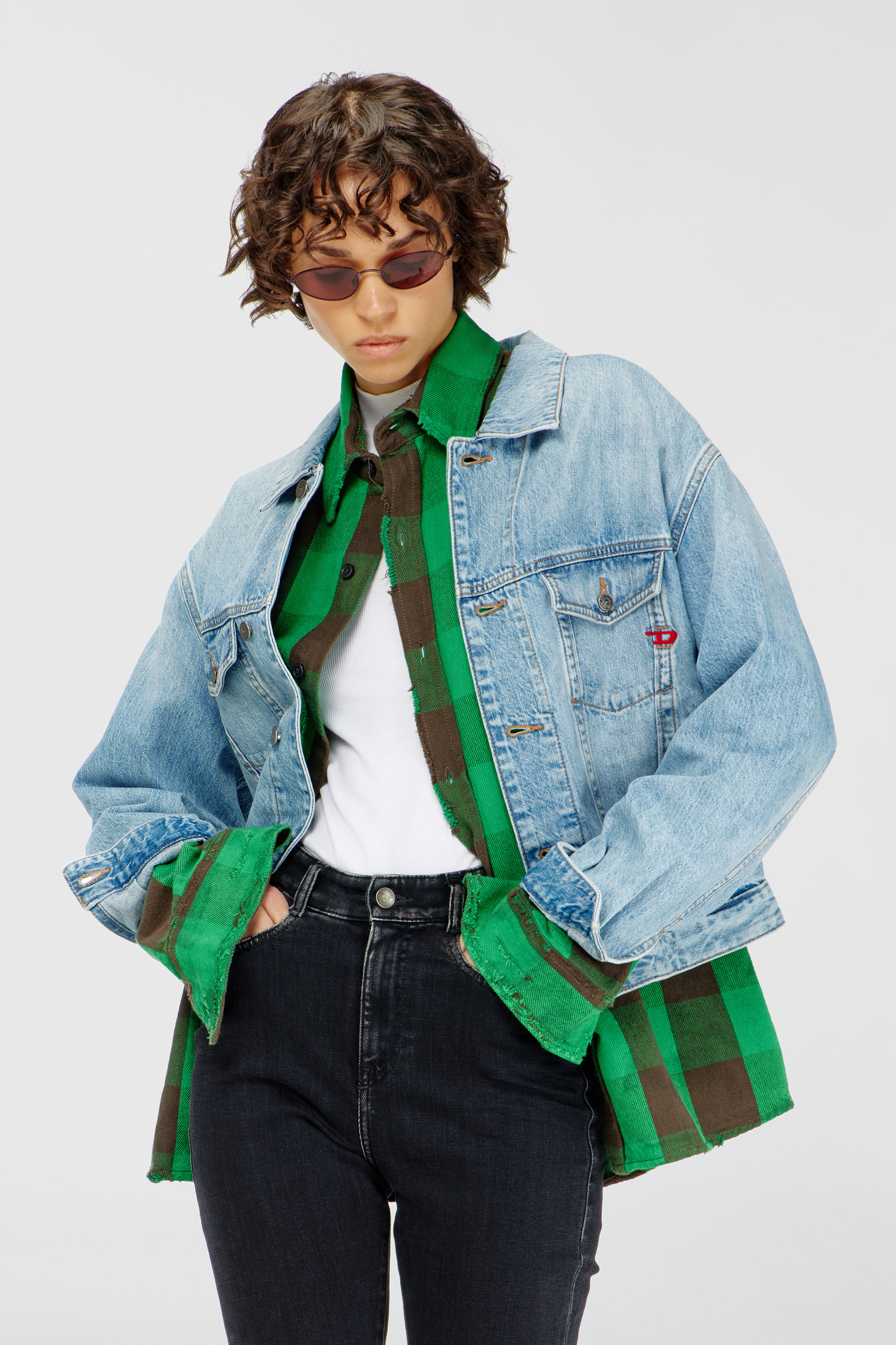 Diesel - D-RANGER, Unisex Trucker-Jacke aus denim in Hellblau - 1