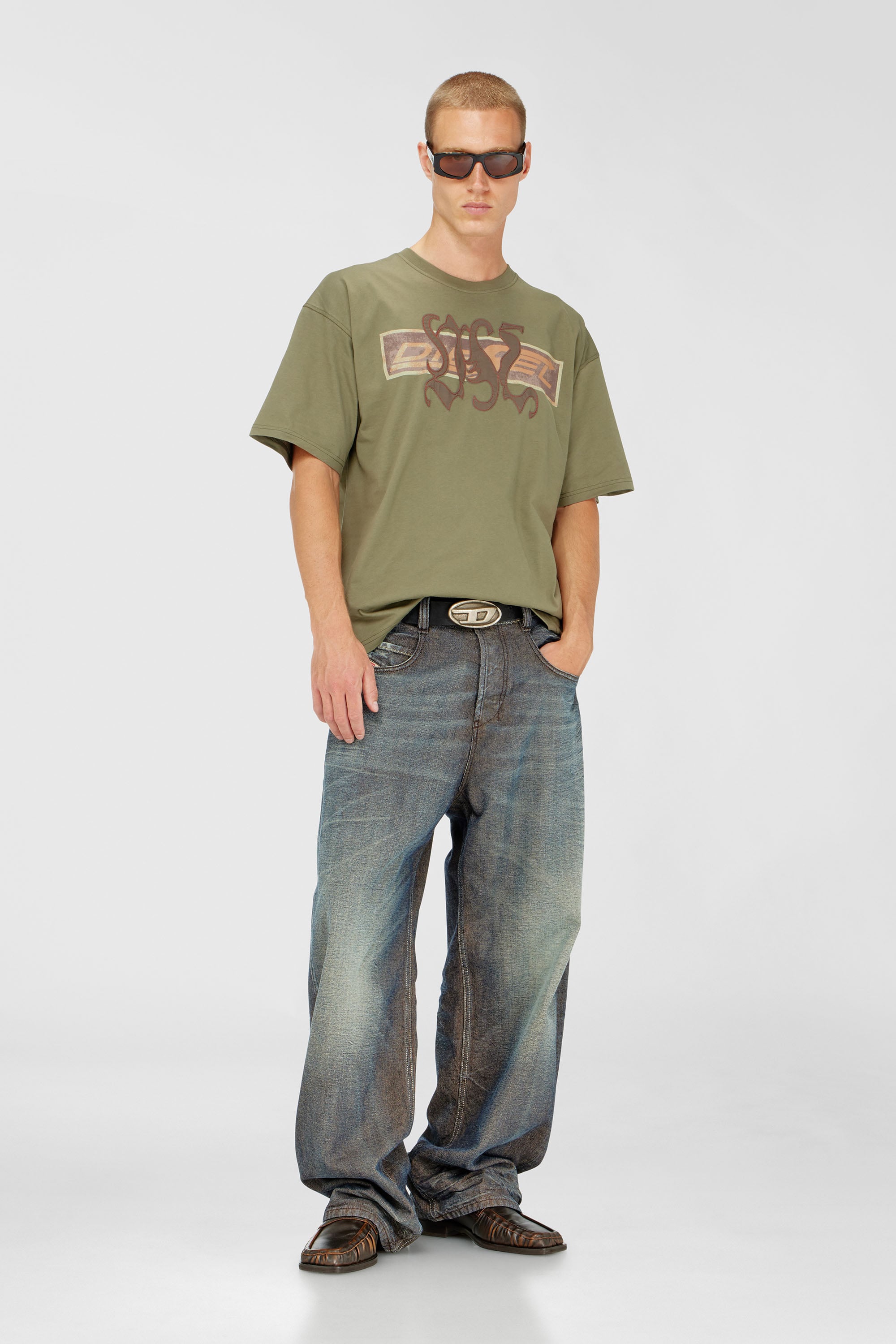 Diesel - T-BOXT-AA17, Herren T-shirt mit printed Graphic und patches in Armeegr&uuml;n - 2