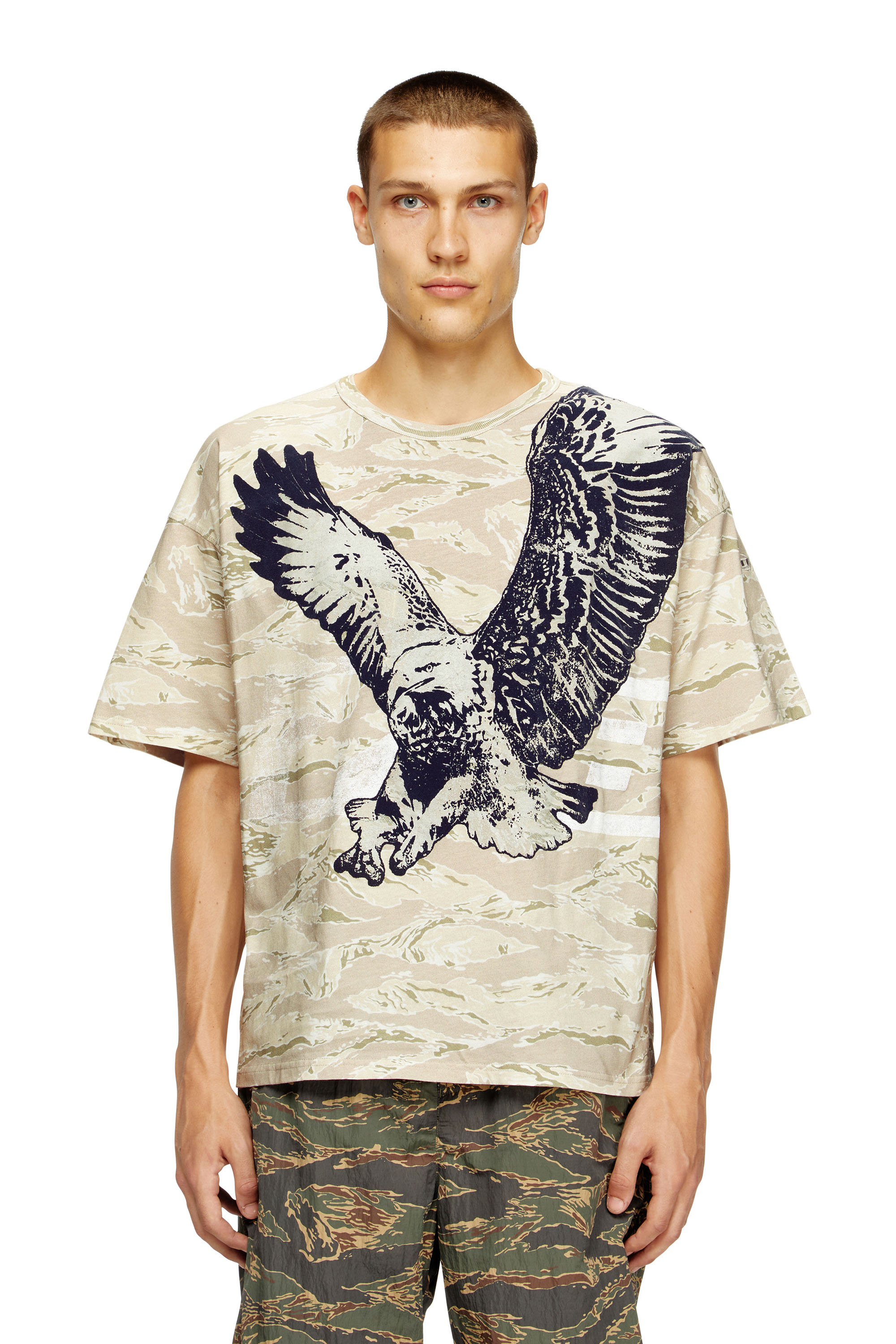 Diesel - T-BOXT-T14, Herren Camo-T-Shirt mit Eagle-Print in Beige - 1