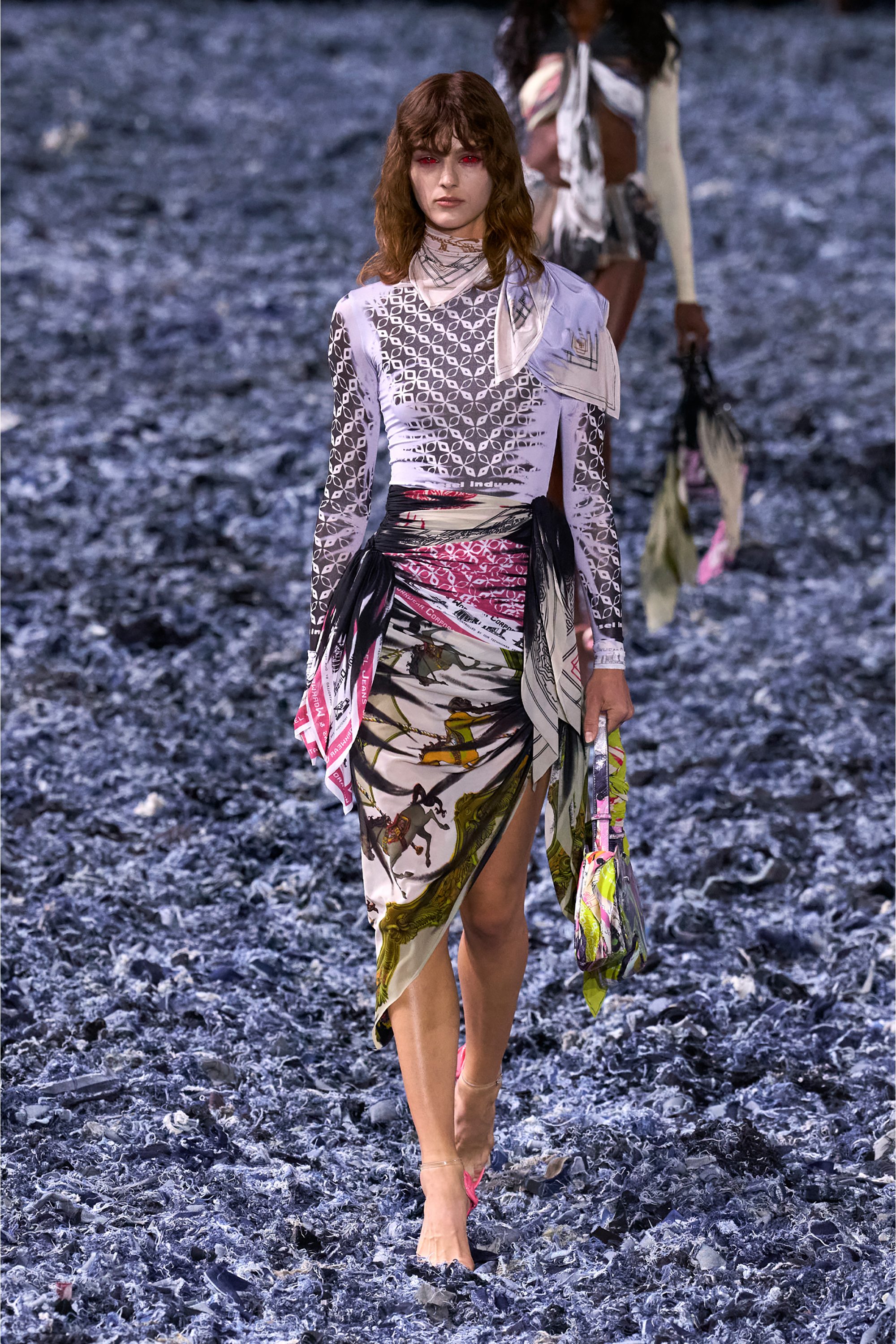 Diesel - PLAY SHOULDER, Damen Play-Gl&auml;nzende Schultertasche in Rosa/Gelb - 1