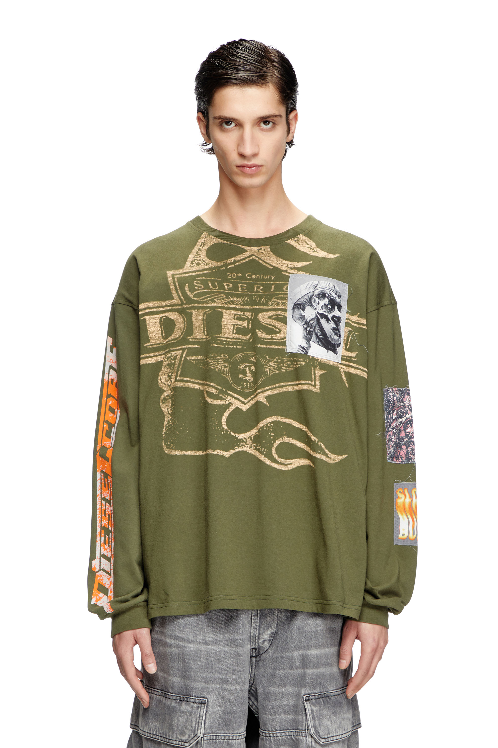 Diesel - T-BOXT-LS-SLITS-R5, Herren Langarm-T-Shirt mit grafischen Patches in Armeegrün - 1