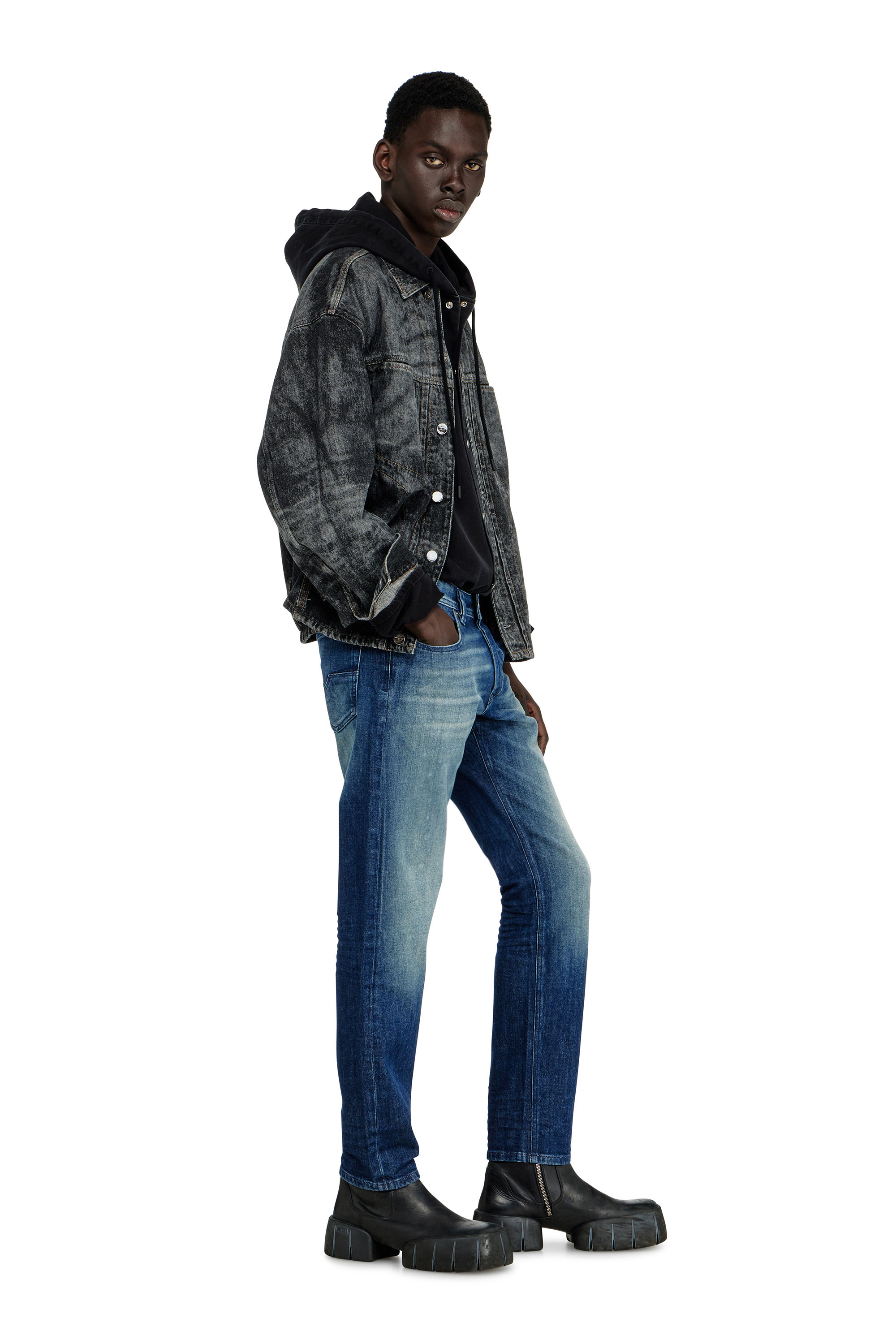 Diesel - Herren Regular Jeans 1986 Larkee-Beex 0KBBR, Dunkelblau - 3