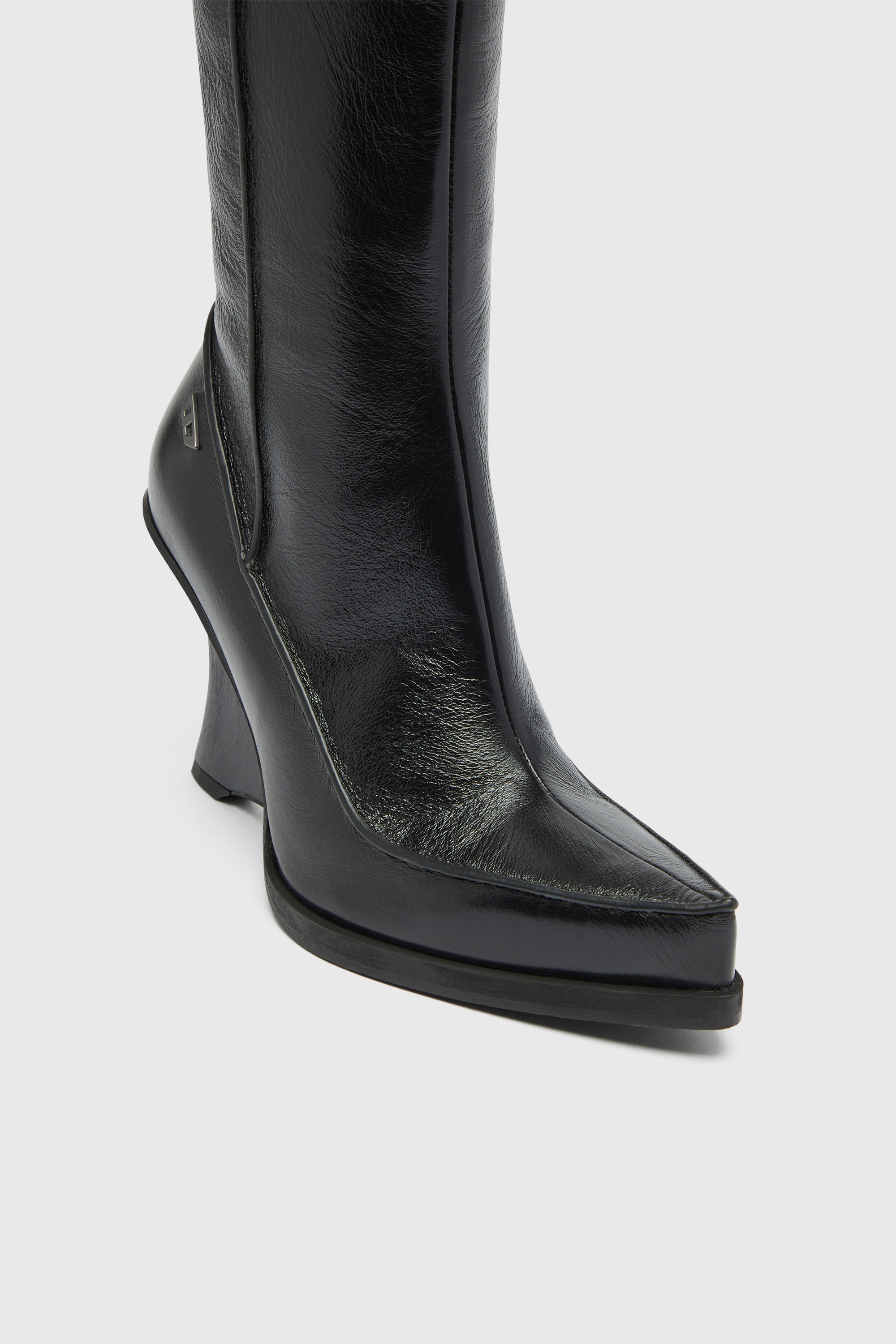 Diesel - D-LUCETTE-90-KB W, Damen D-Lucette-Kniehohe Stiefel aus Leder in null - 5