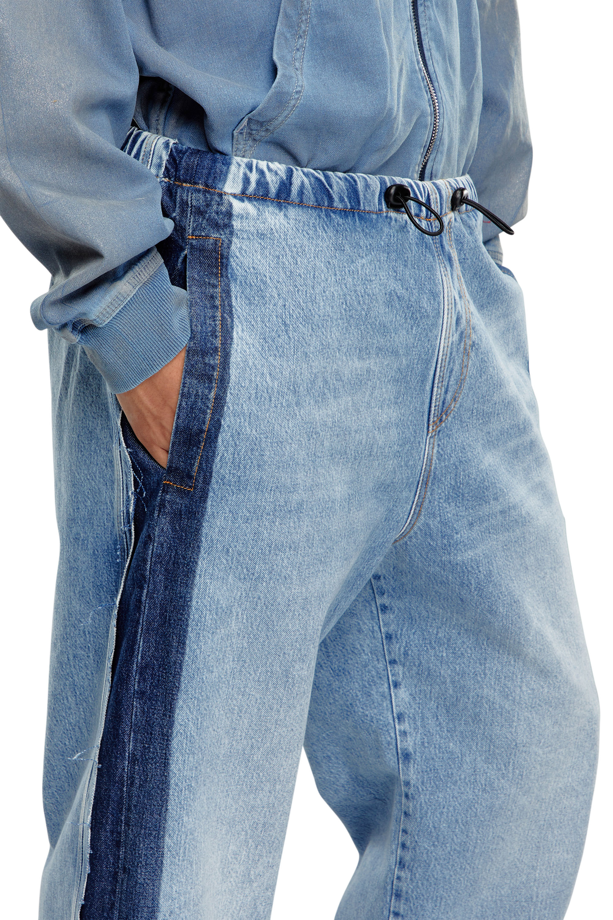 Diesel - Straight Jeans D-Martial 0GHAC, Hellblau - Image 3