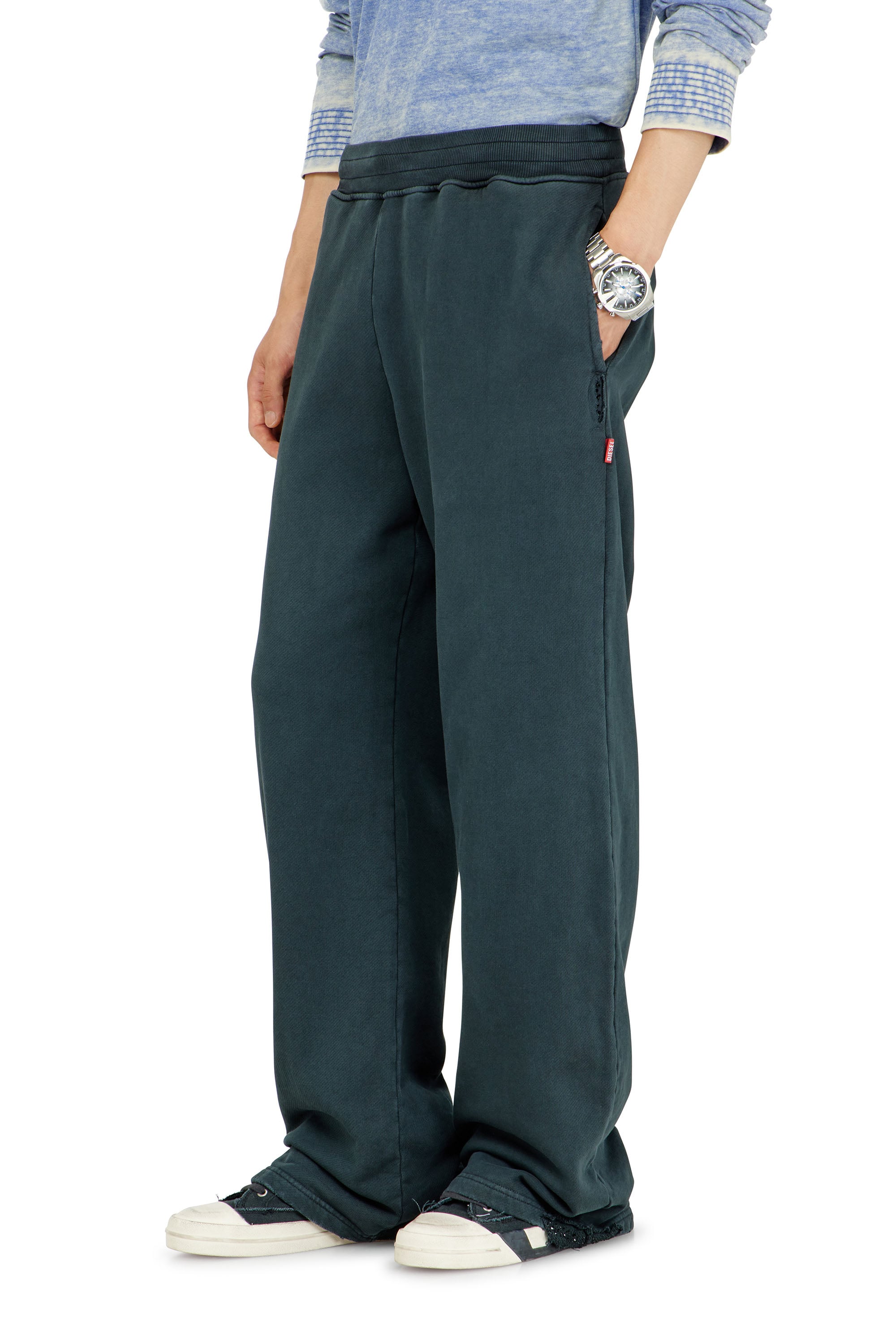 Diesel - P-MARTAINS-CRYSTALS, Herren Verwaschene Sweatpants mit Kristalldetails in null - 2