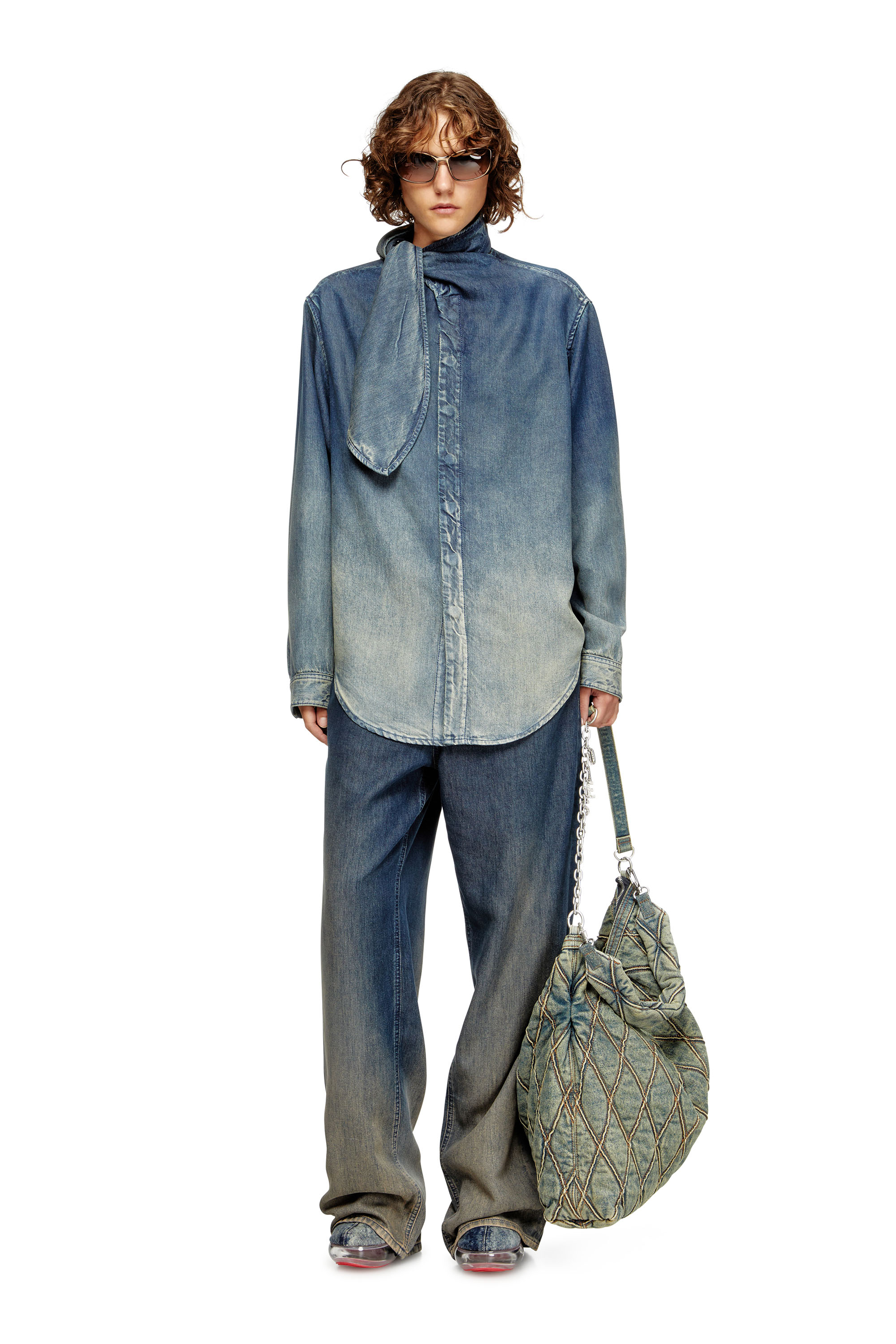 Diesel - DE-NANCY-S, Damen Bluse aus fließendem Denim mit vielgetragenem Laser-Effekt in Mittelblau - 2